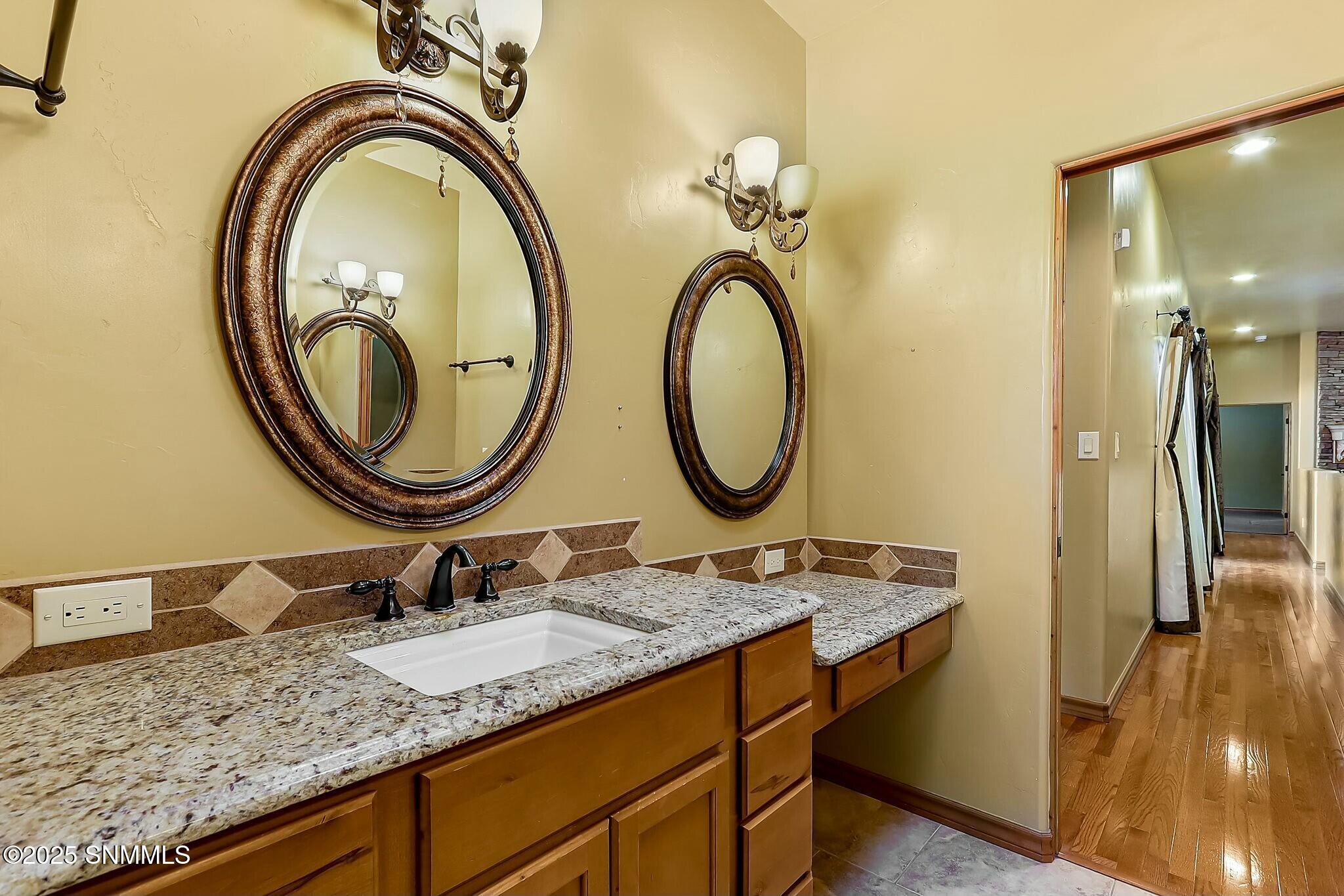 4550 Mesa Rico Drive Property Photo 47