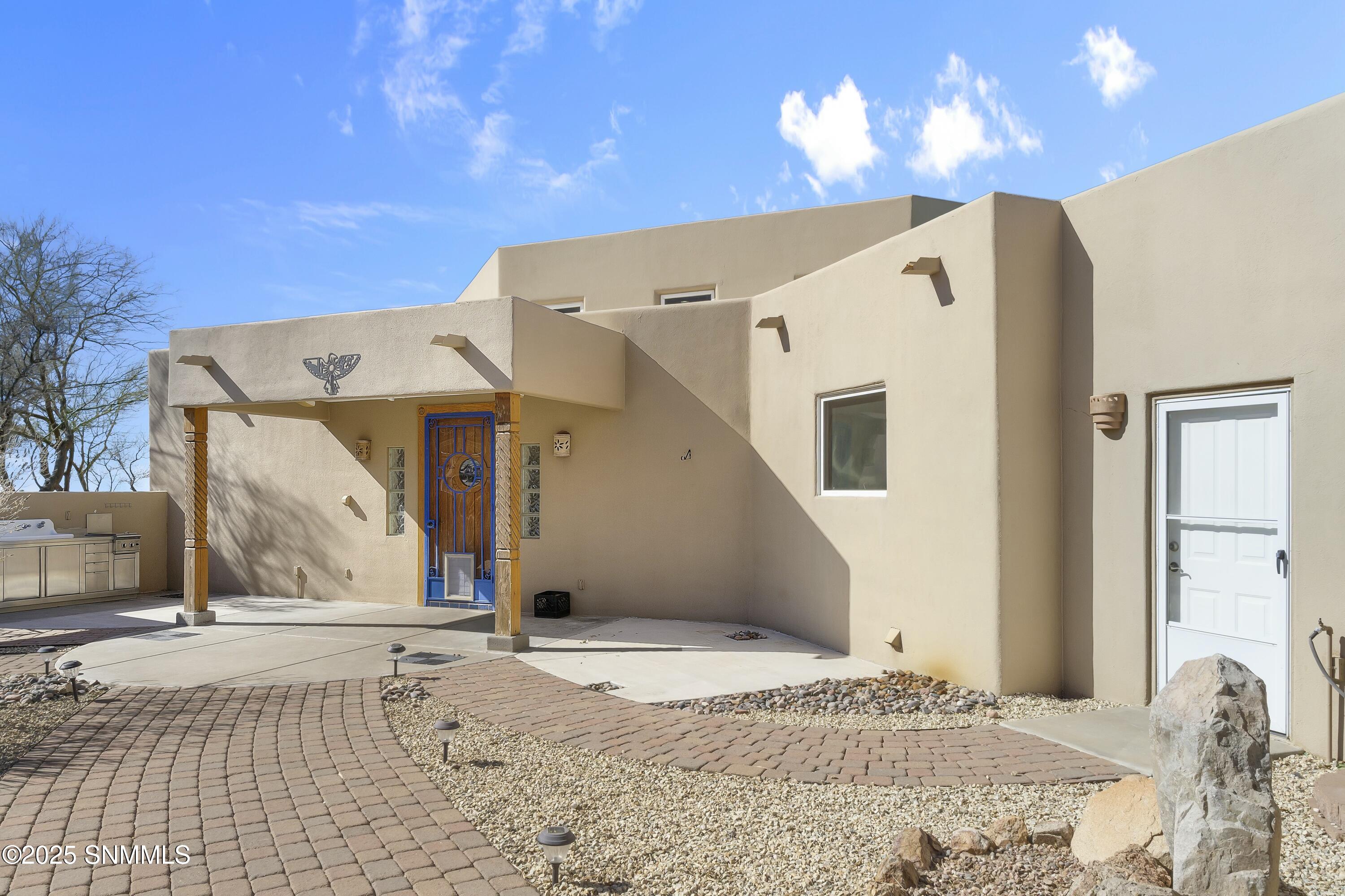 15554 Space Murals Lane Property Photo 6