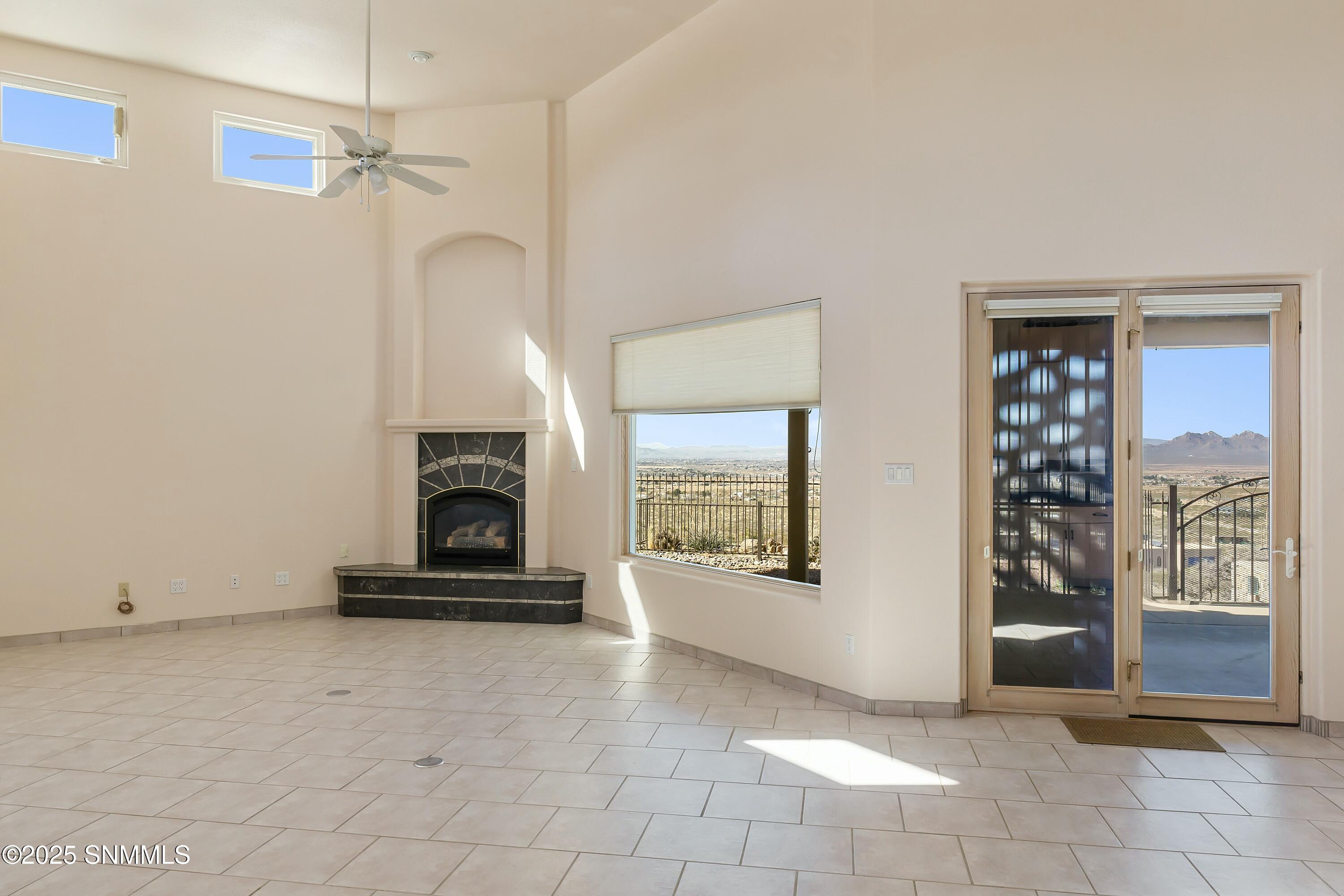 15554 Space Murals Lane Property Photo 19