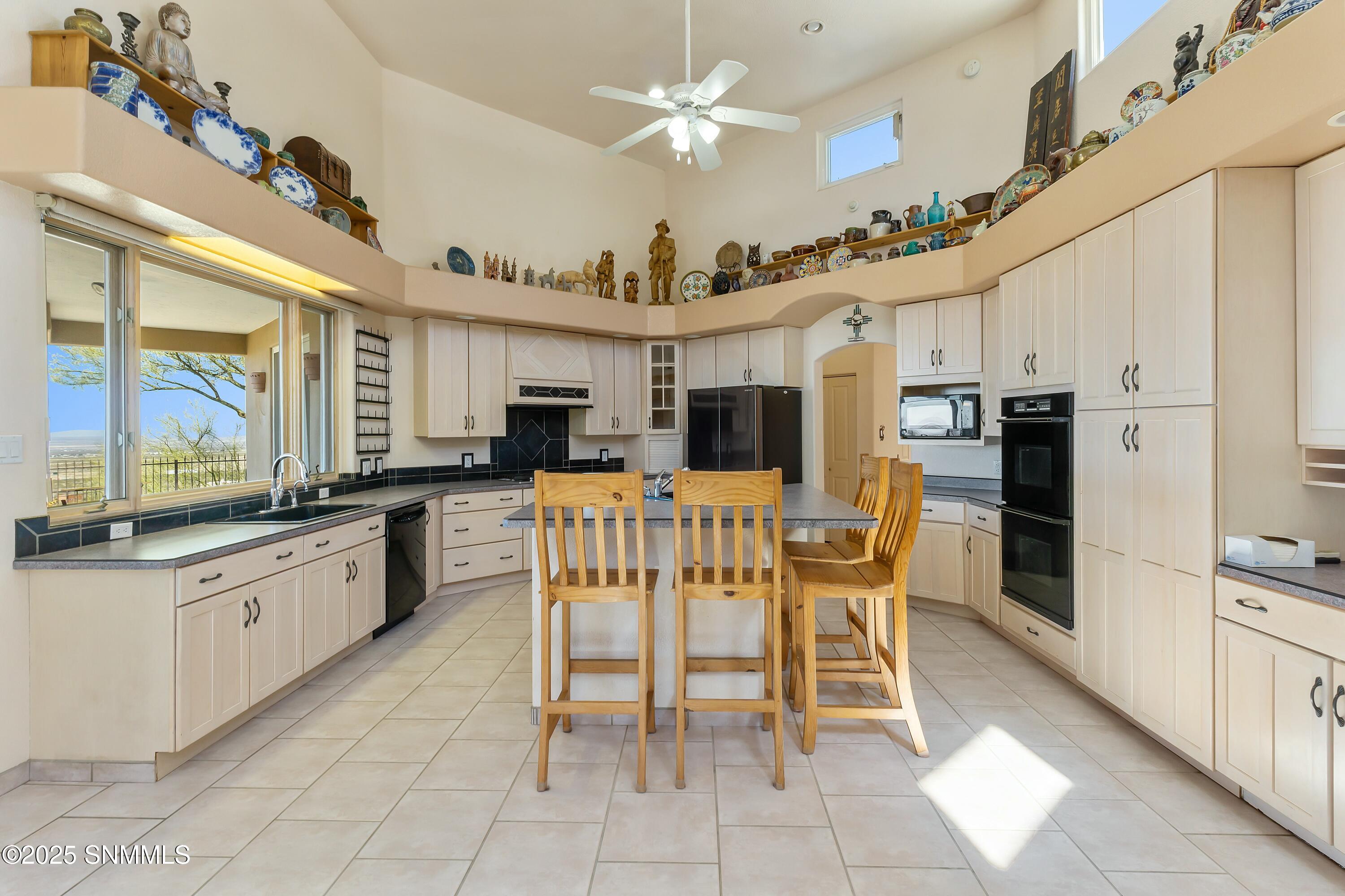 15554 Space Murals Lane Property Photo 22