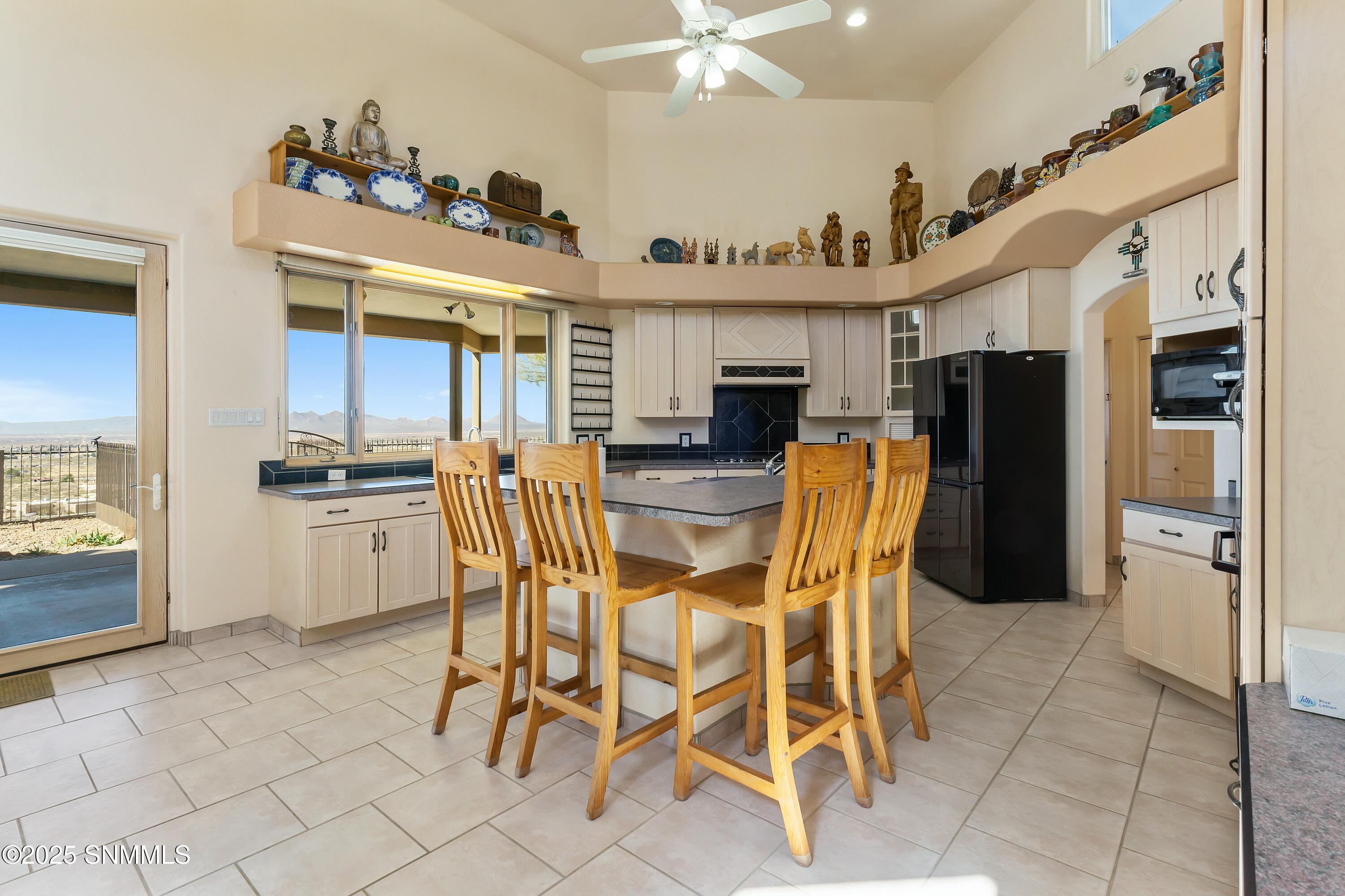 15554 Space Murals Lane Property Photo 23
