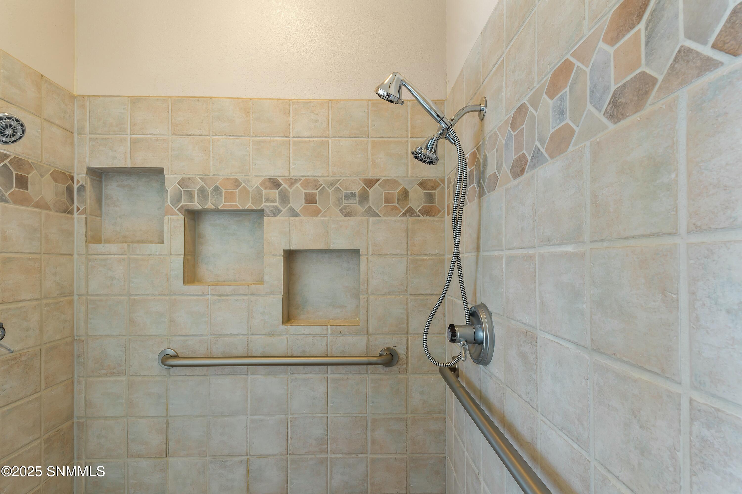 15554 Space Murals Lane Property Photo 42