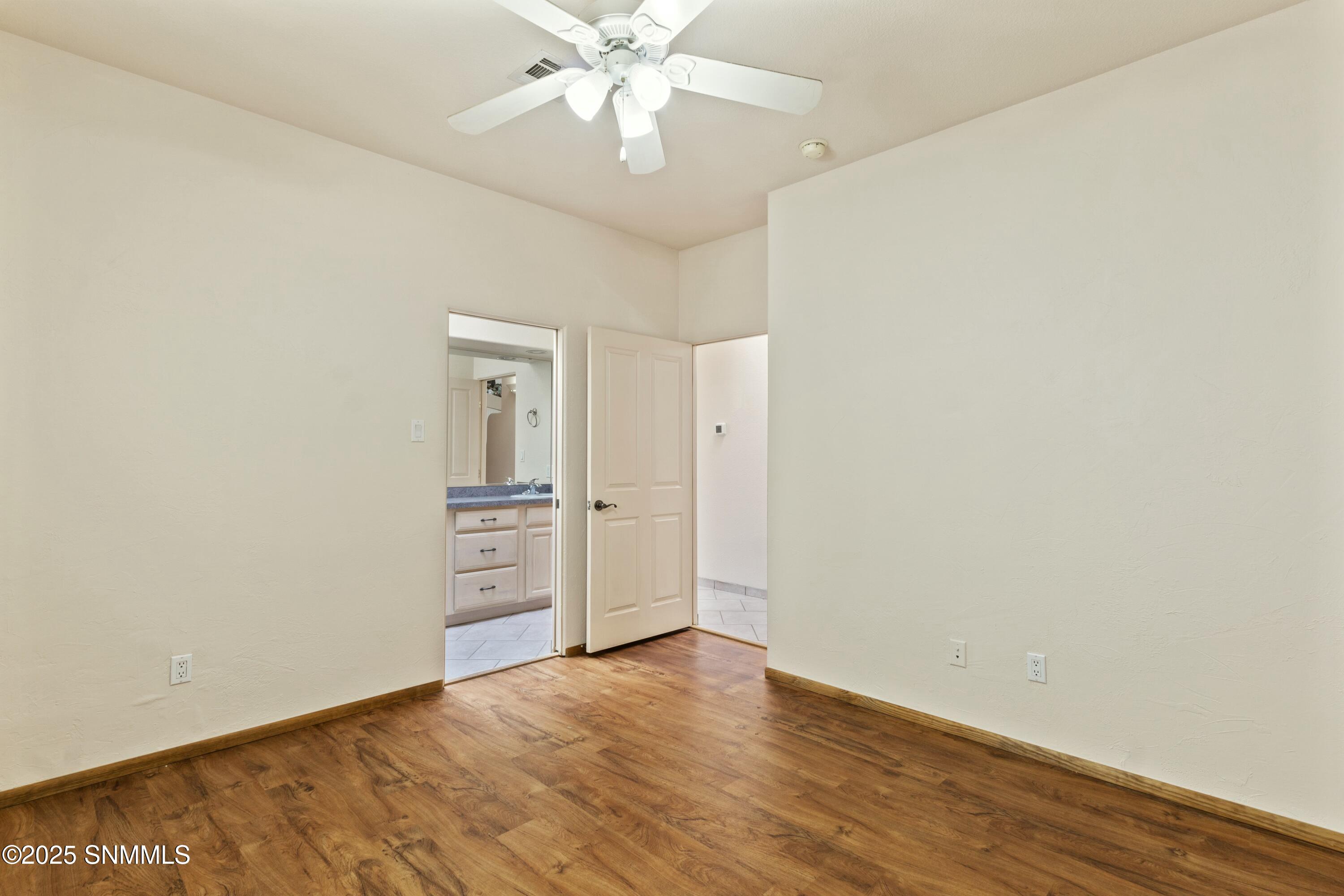 15554 Space Murals Lane Property Photo 47