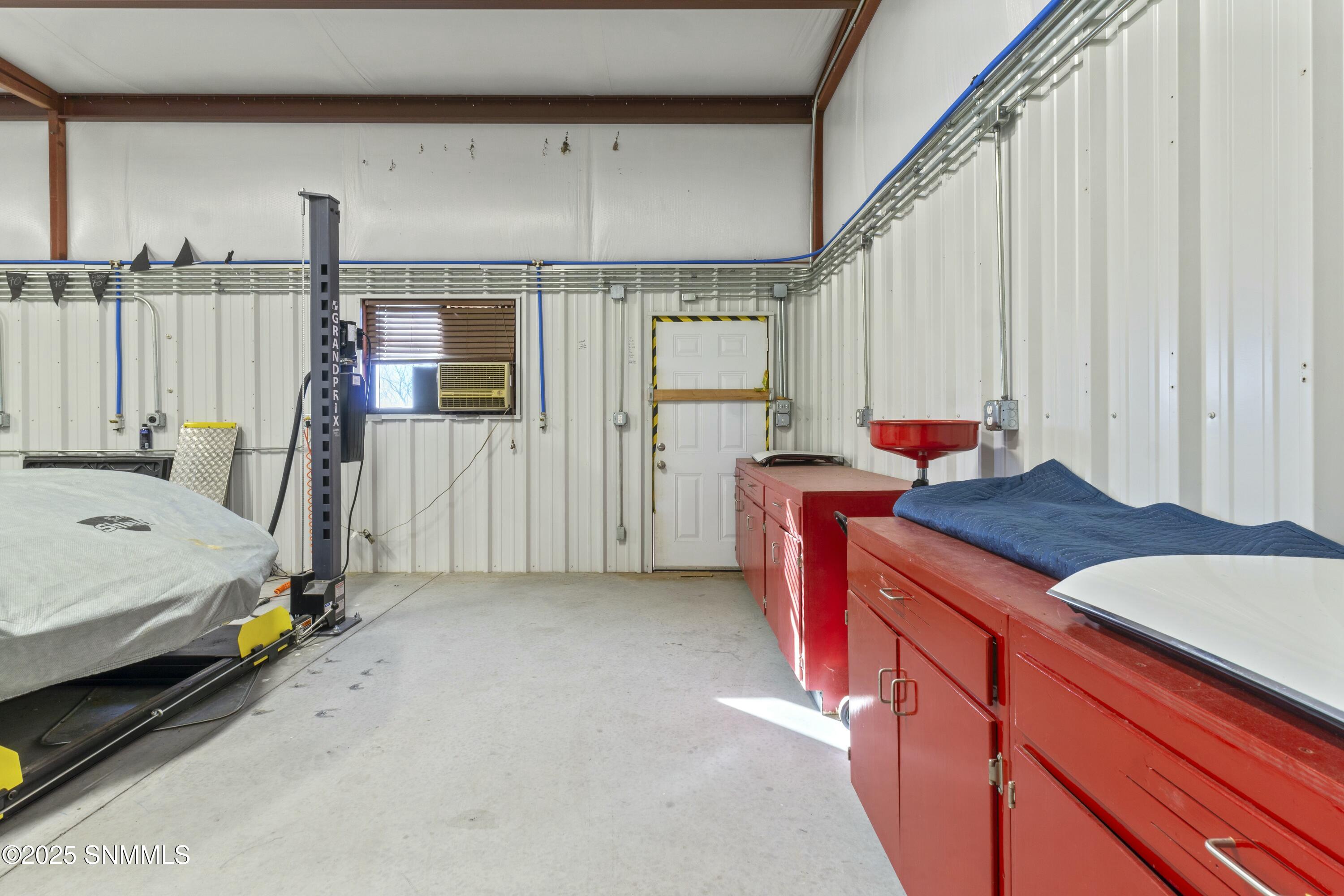 15554 Space Murals Lane Property Photo 76