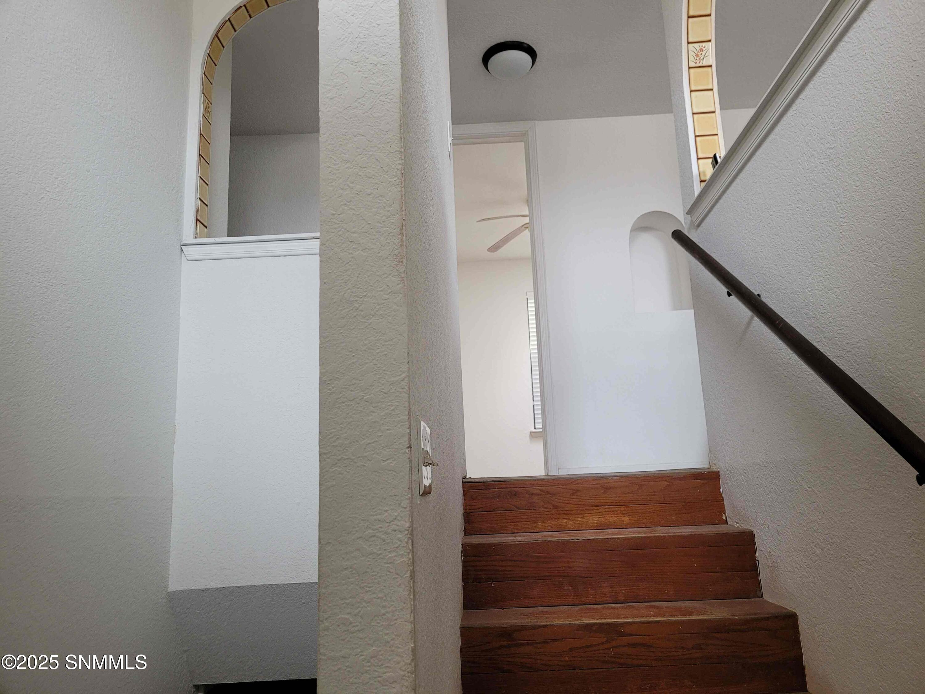 2205 Cimarron Drive Property Photo 2