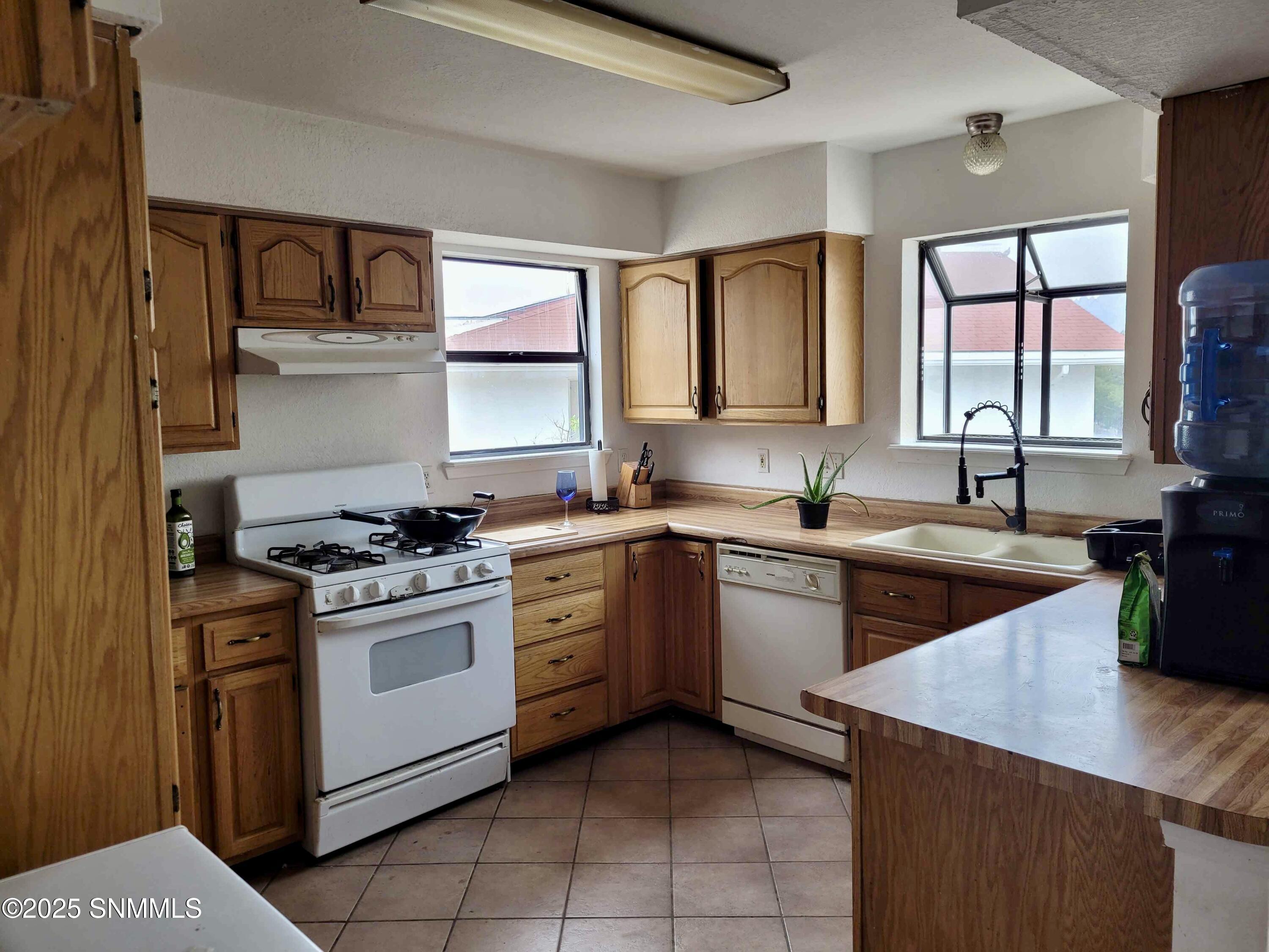 2205 Cimarron Drive Property Photo 6