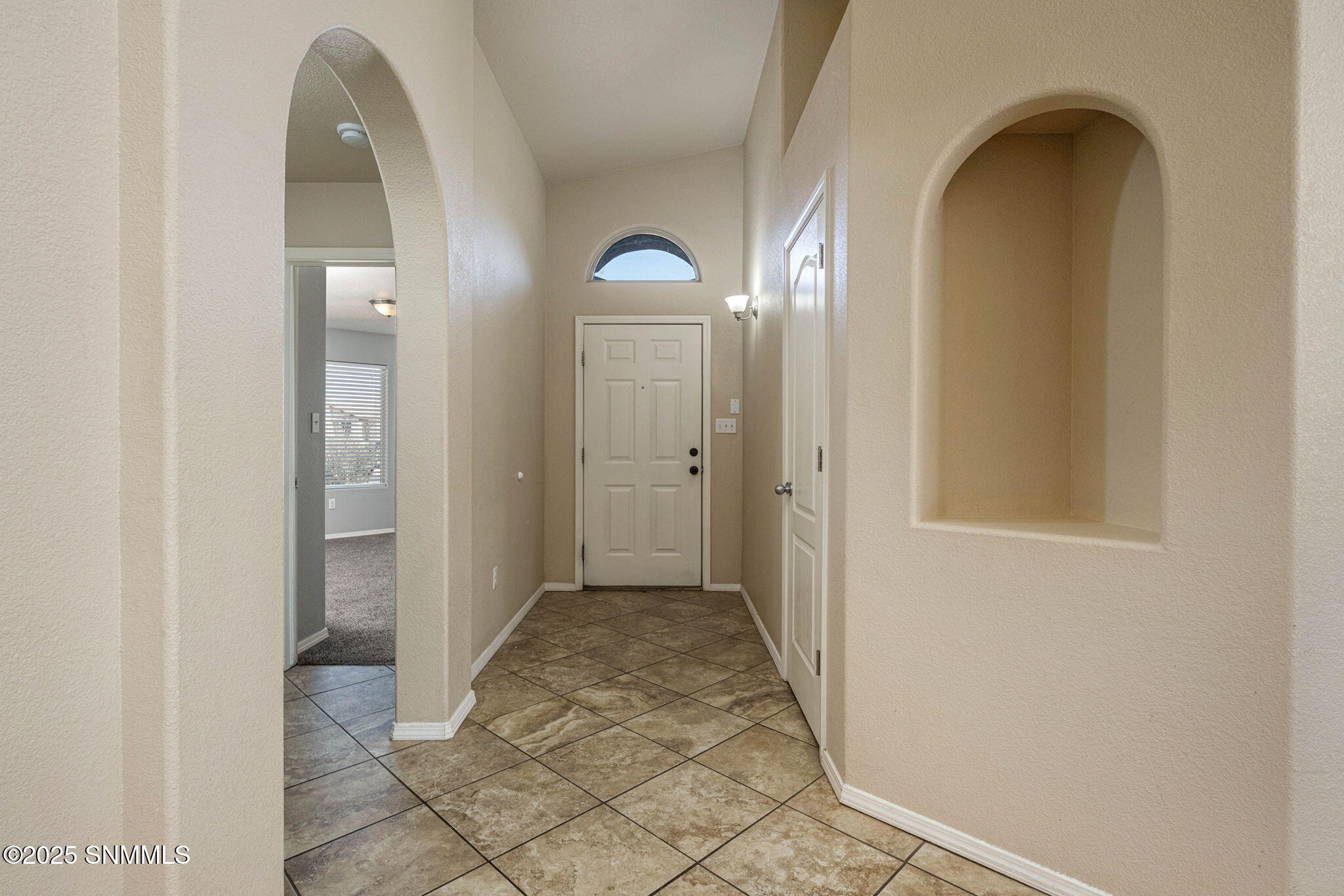 2523 Prado Del Sol Avenue Property Photo 4
