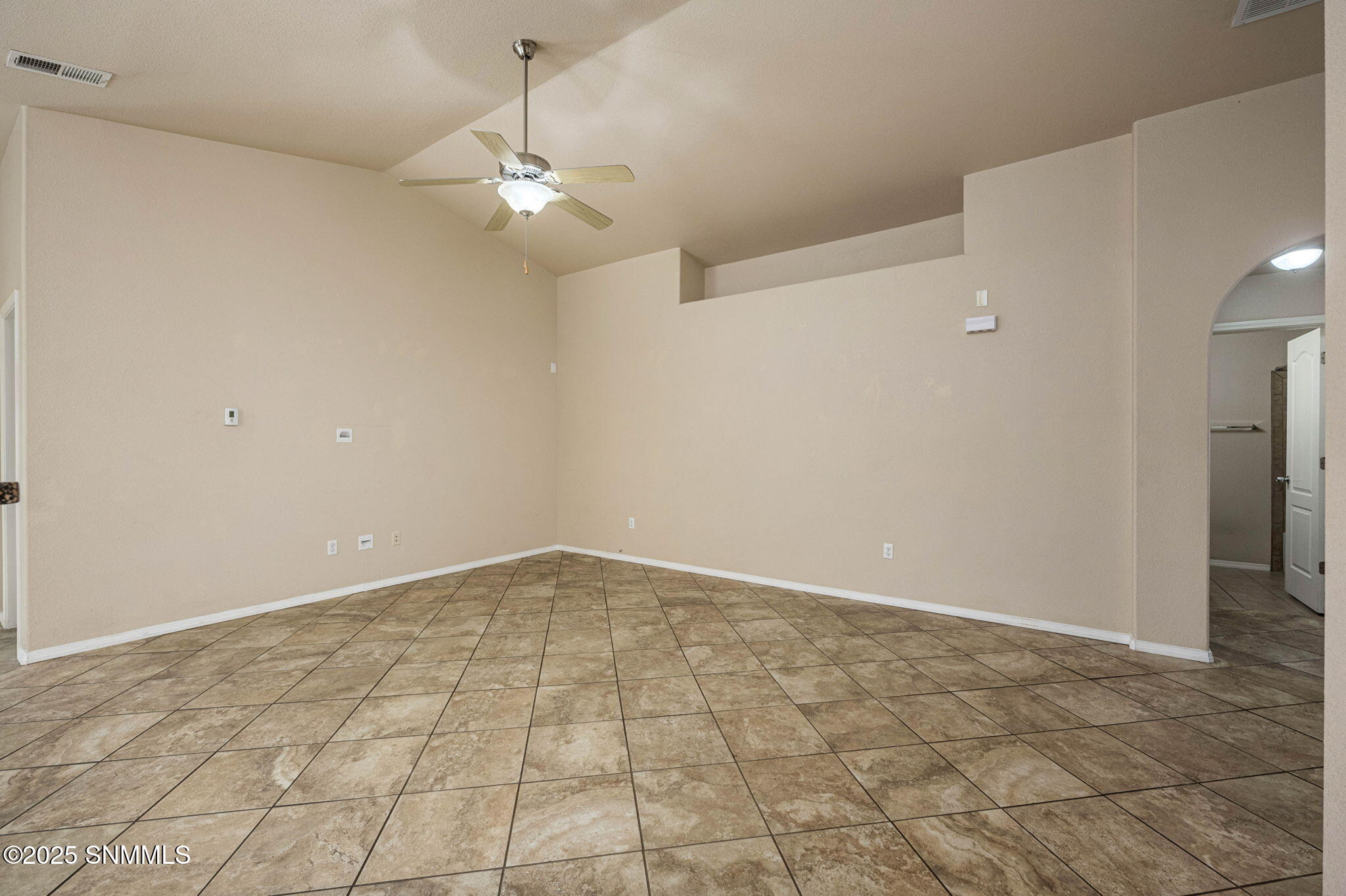 2523 Prado Del Sol Avenue Property Photo 7