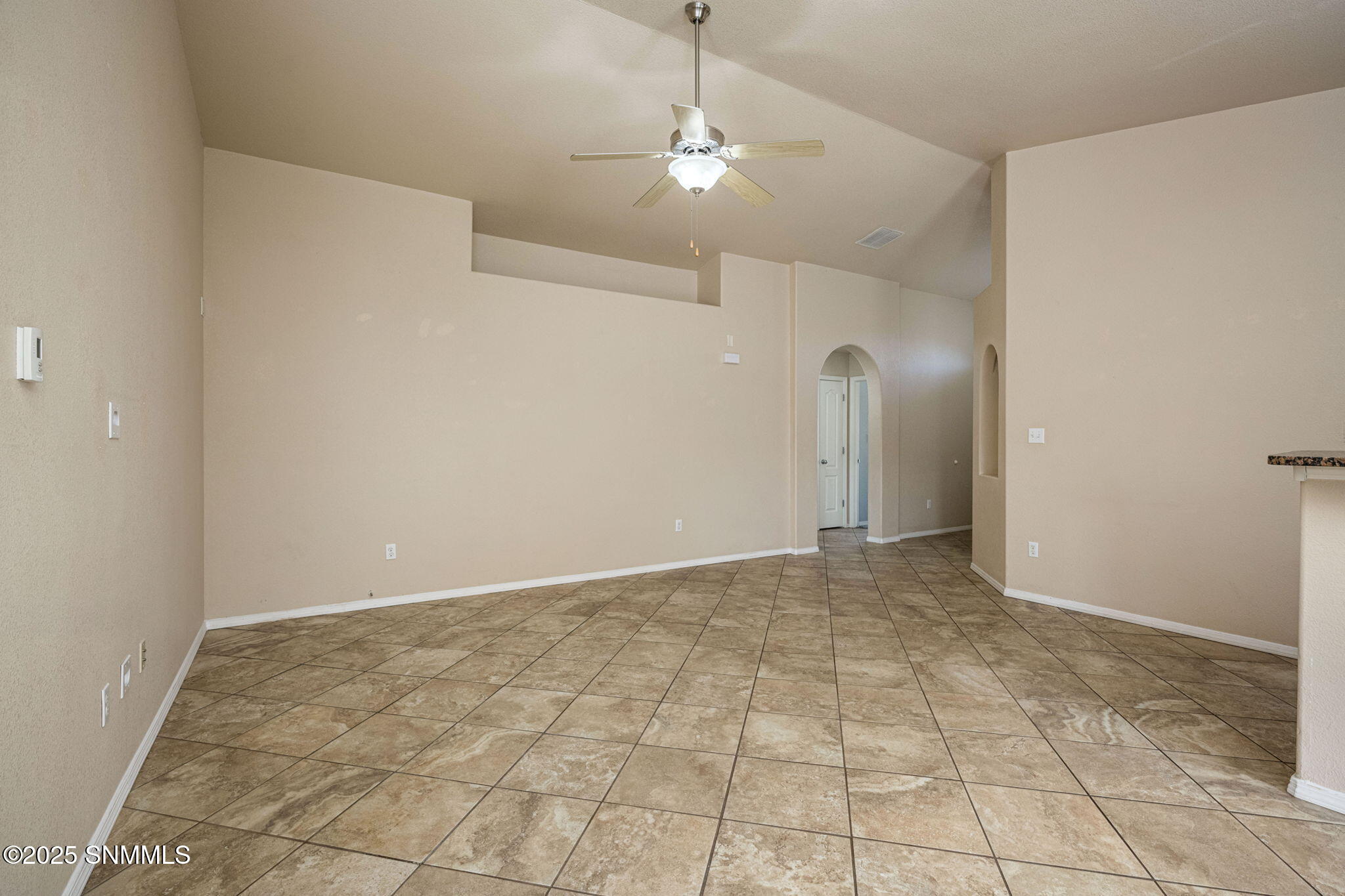 2523 Prado Del Sol Avenue Property Photo 8