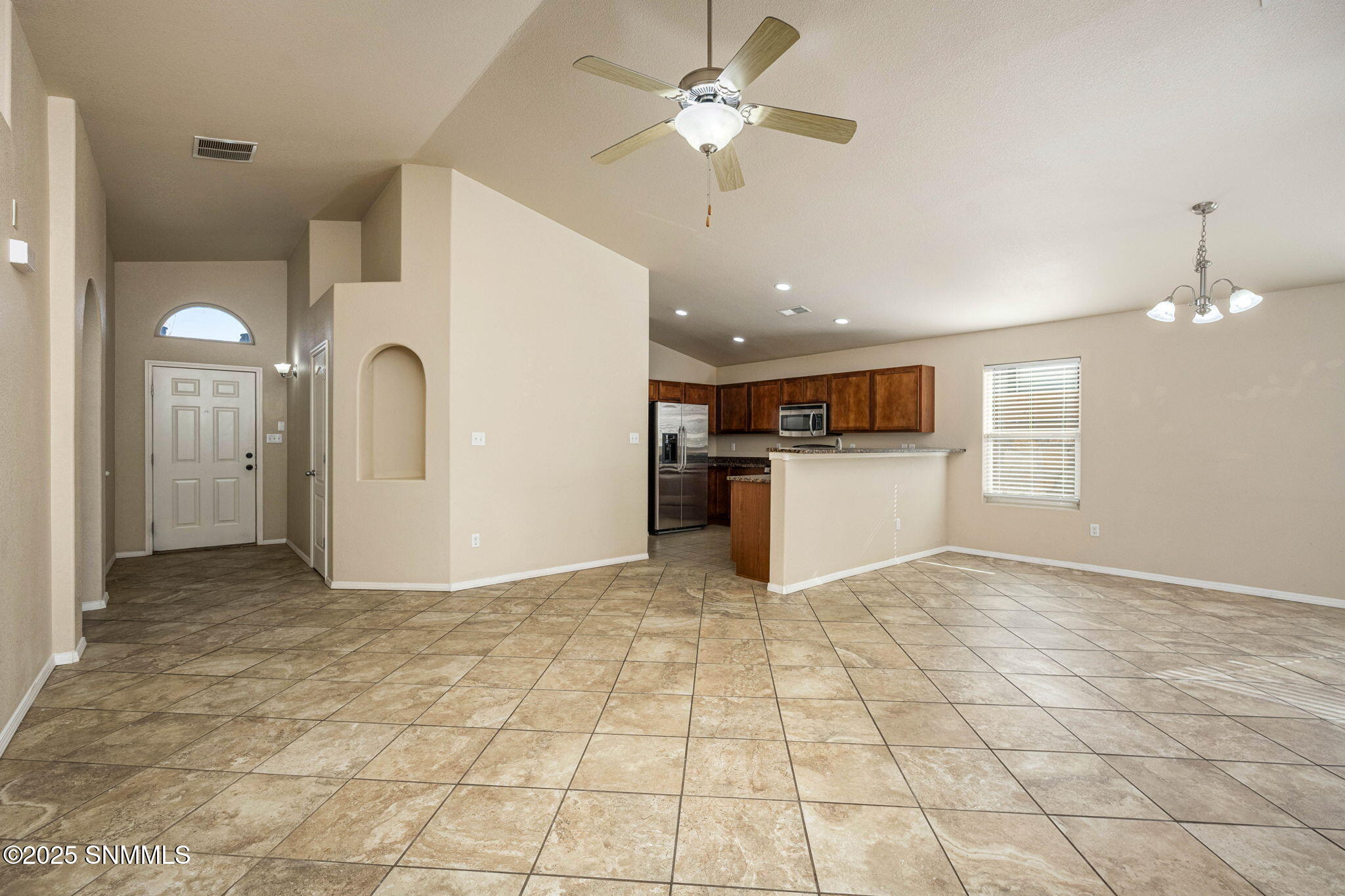 2523 Prado Del Sol Avenue Property Photo 9