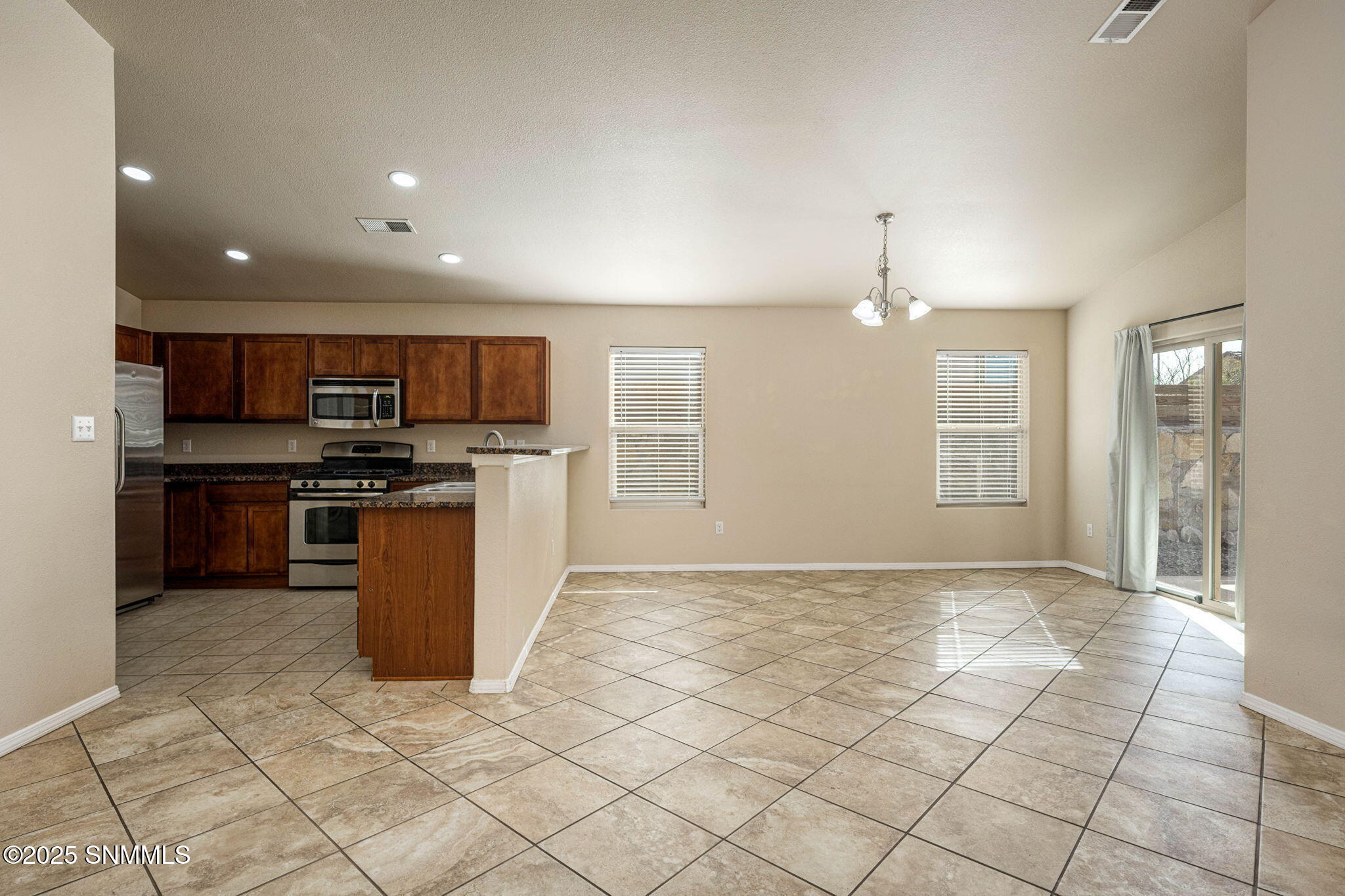 2523 Prado Del Sol Avenue Property Photo 10