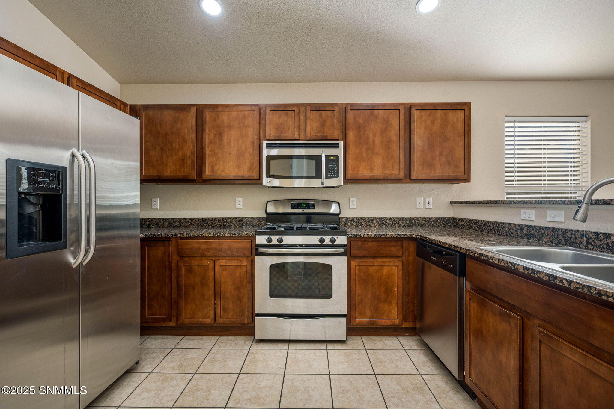2523 Prado Del Sol Avenue Property Photo 13