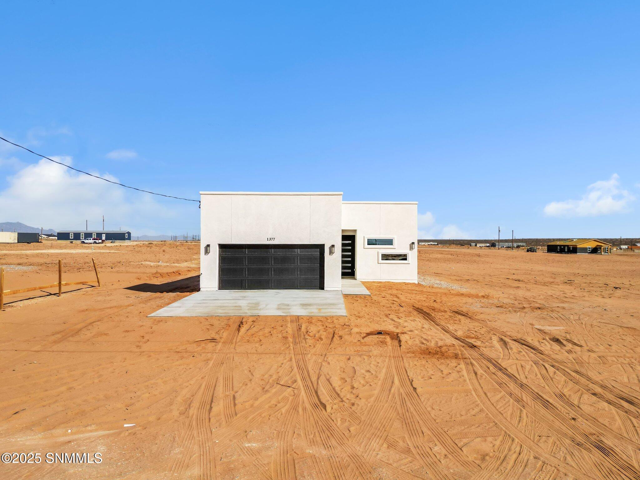 1377 Nambi Desert Drive Property Photo