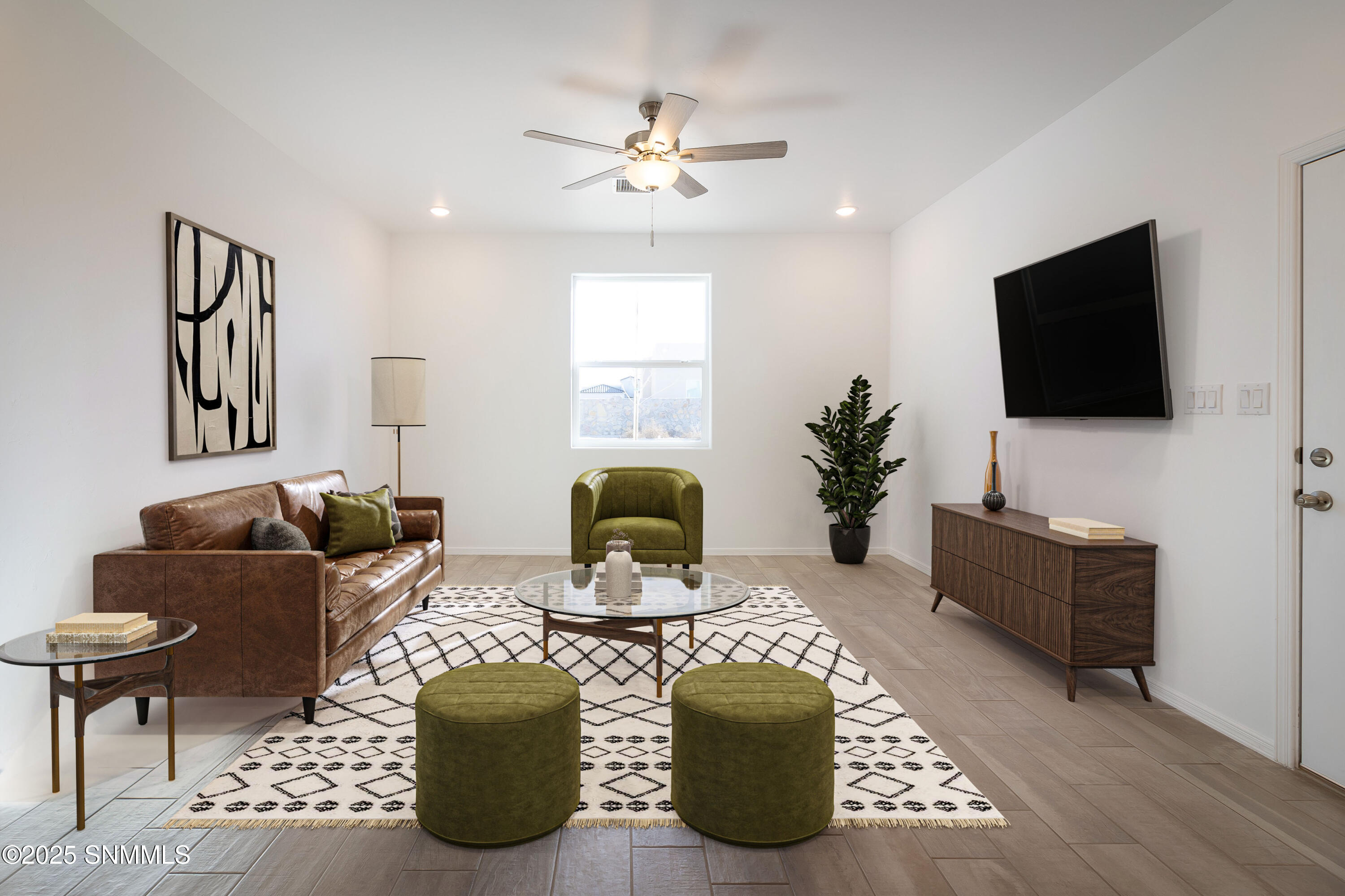 3659 Central Avenue Property Photo 5
