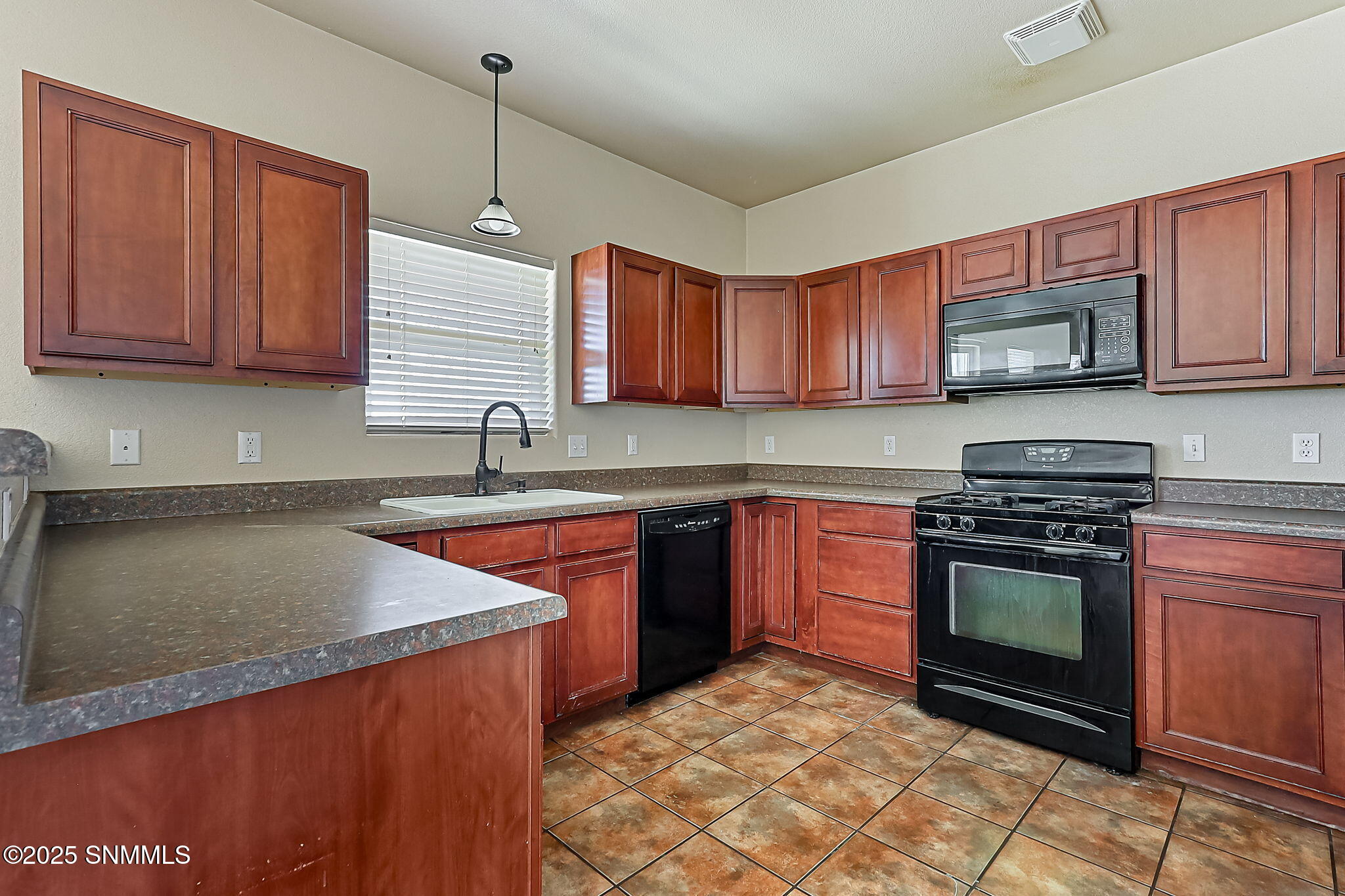 4731 Diamante Court Property Photo 15