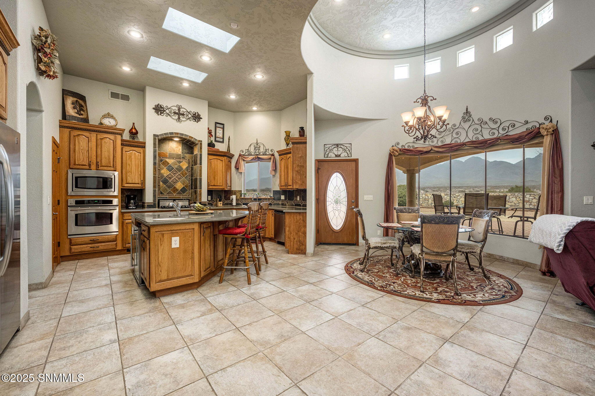 8200 Dripping Springs Road Property Photo 14