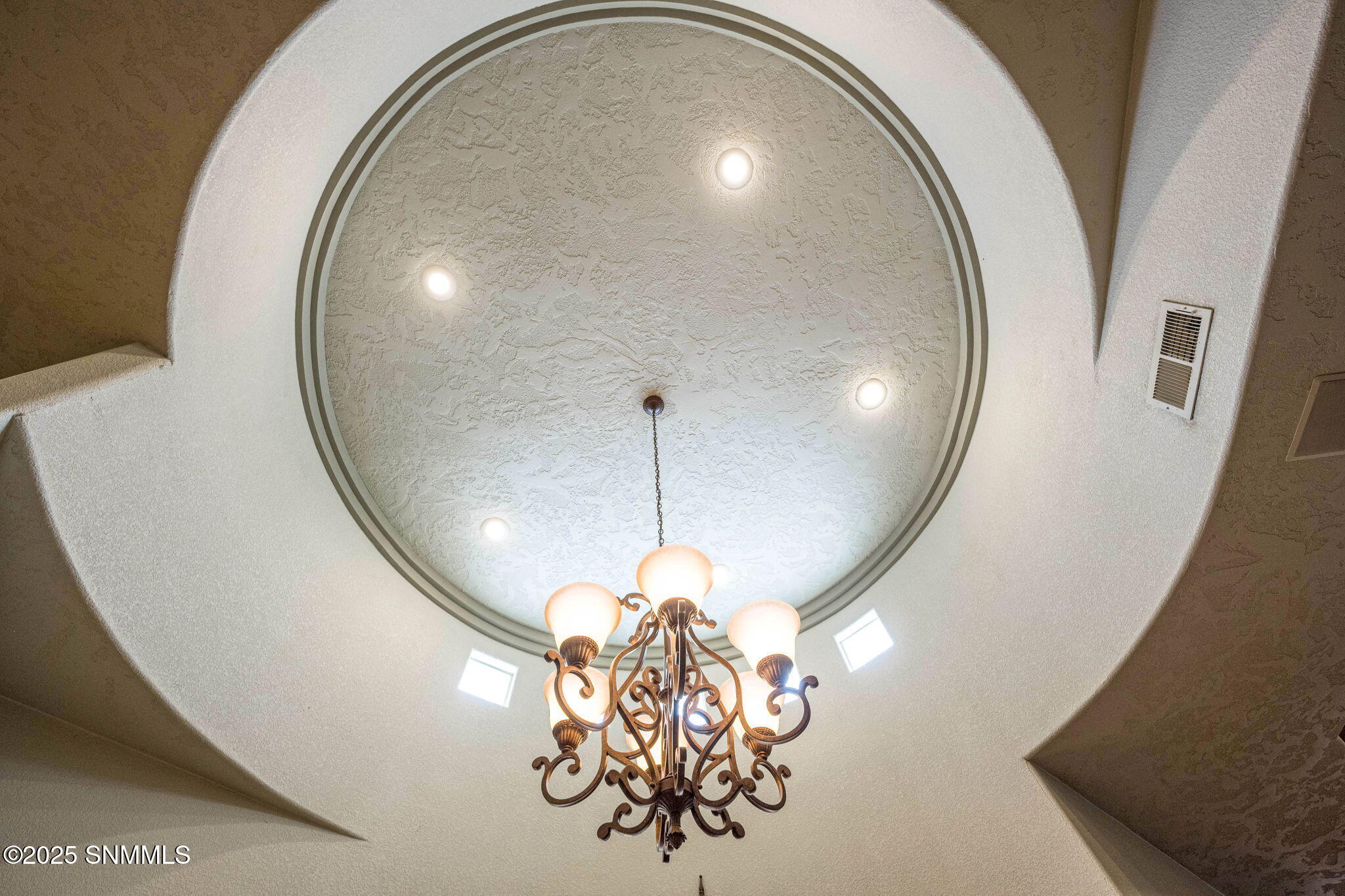8200 Dripping Springs Road Property Photo 16