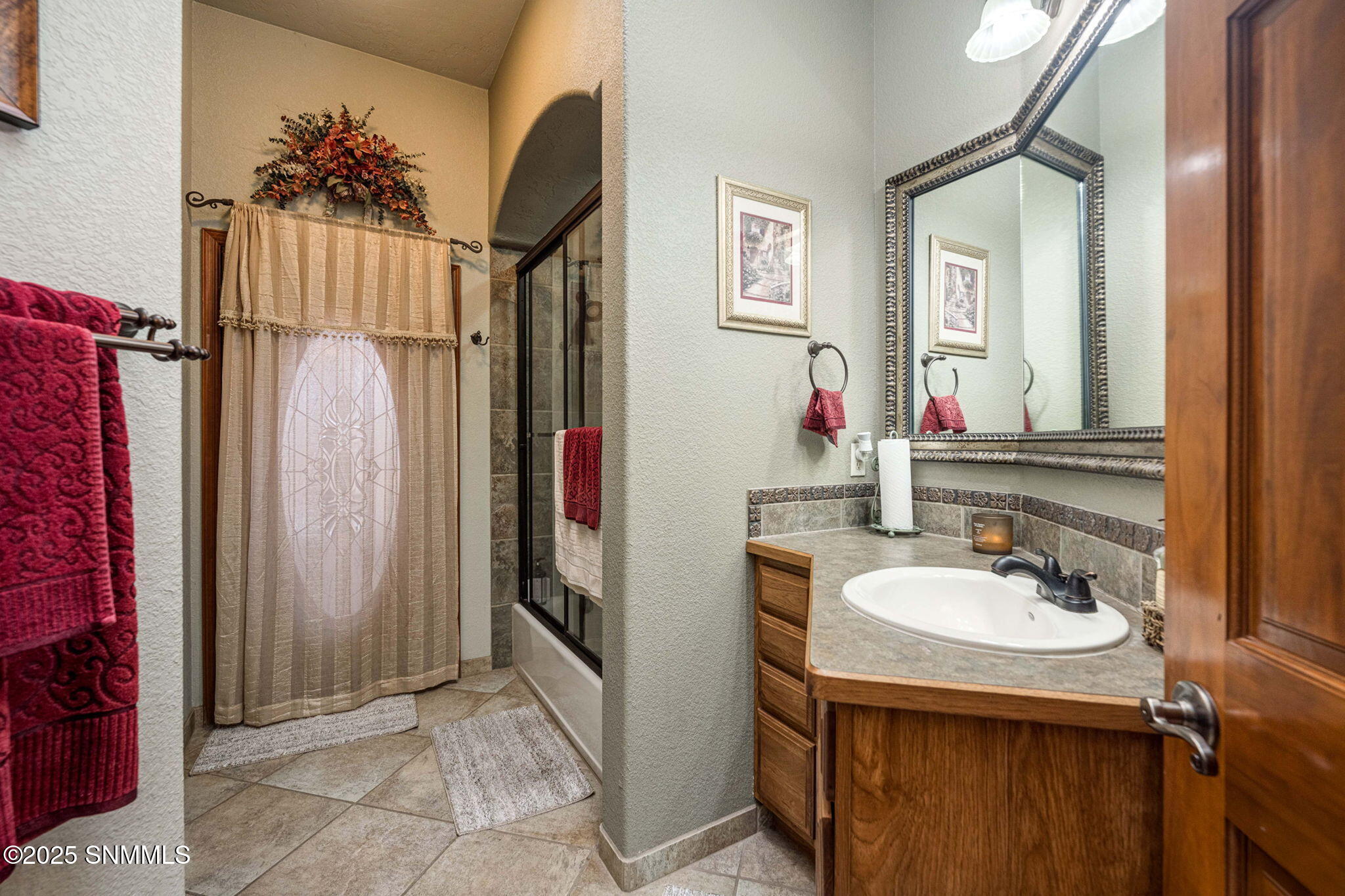 8200 Dripping Springs Road Property Photo 32