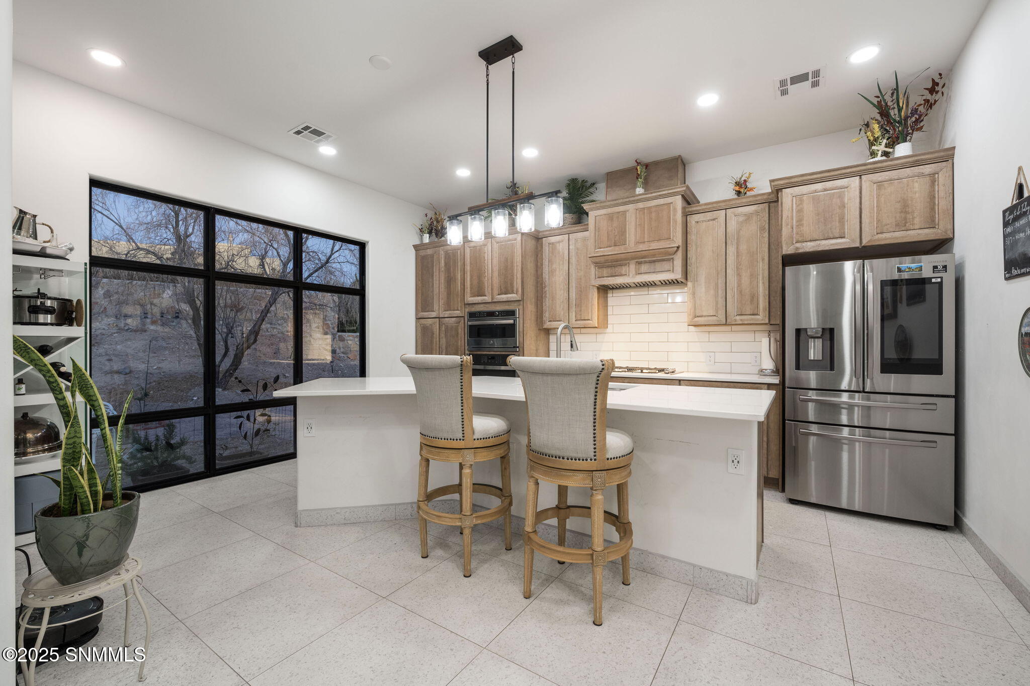 2985 E Springs Road Property Photo 17