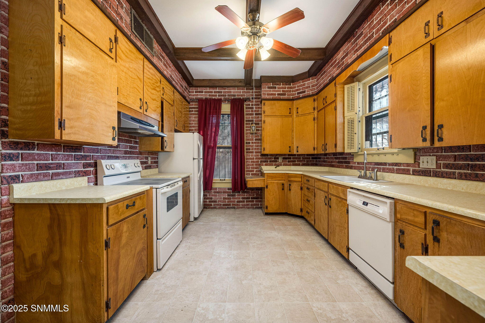 214 S Tin Street Property Photo 16