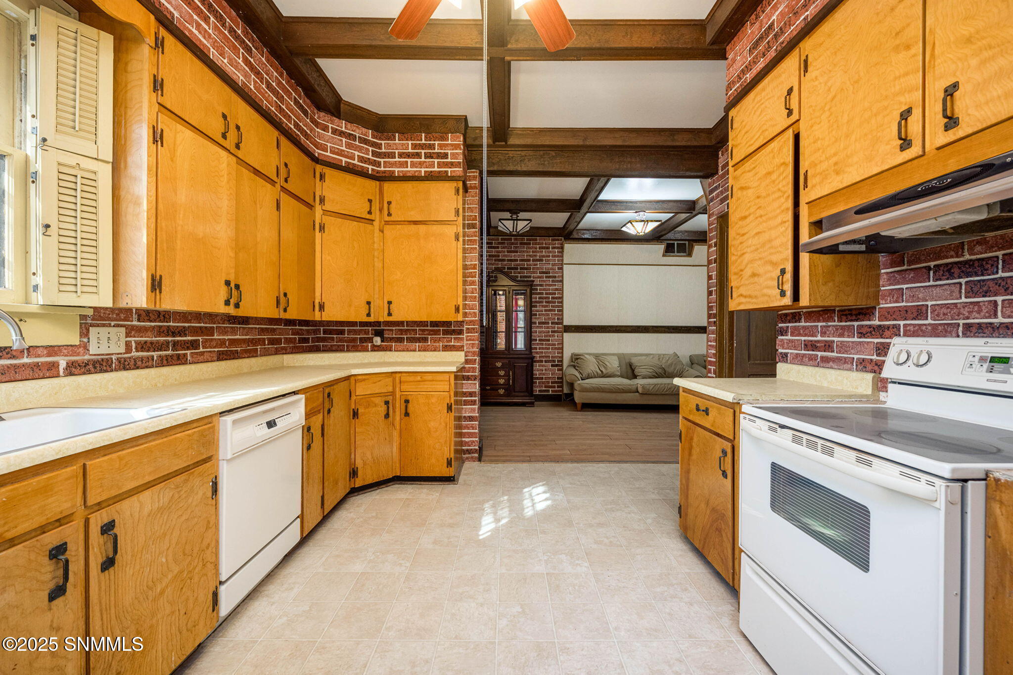 214 S Tin Street Property Photo 18