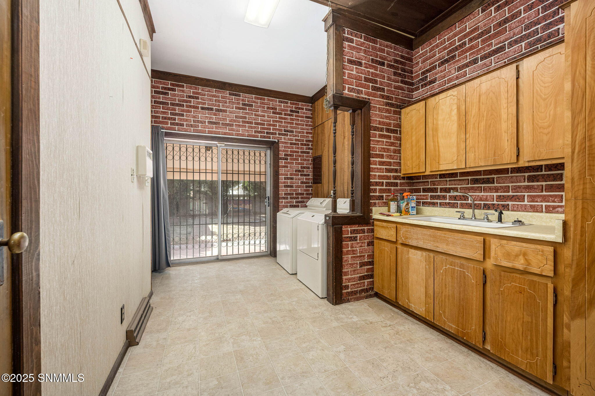 214 S Tin Street Property Photo 20