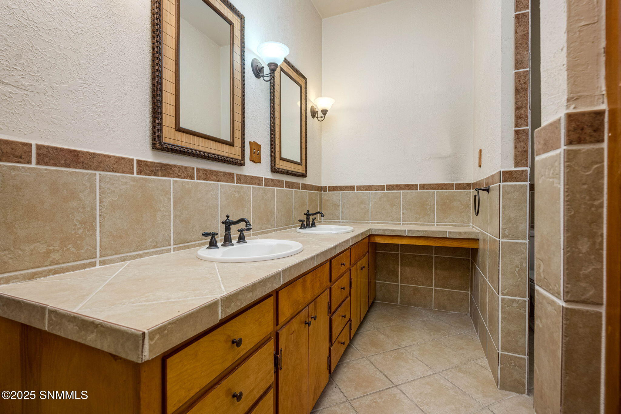 214 S Tin Street Property Photo 25