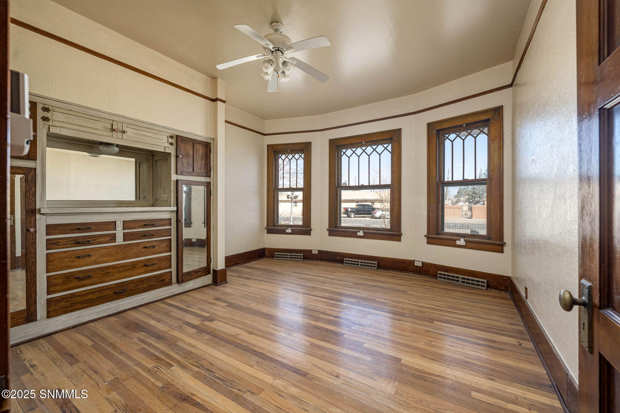 214 S Tin Street Property Photo 29