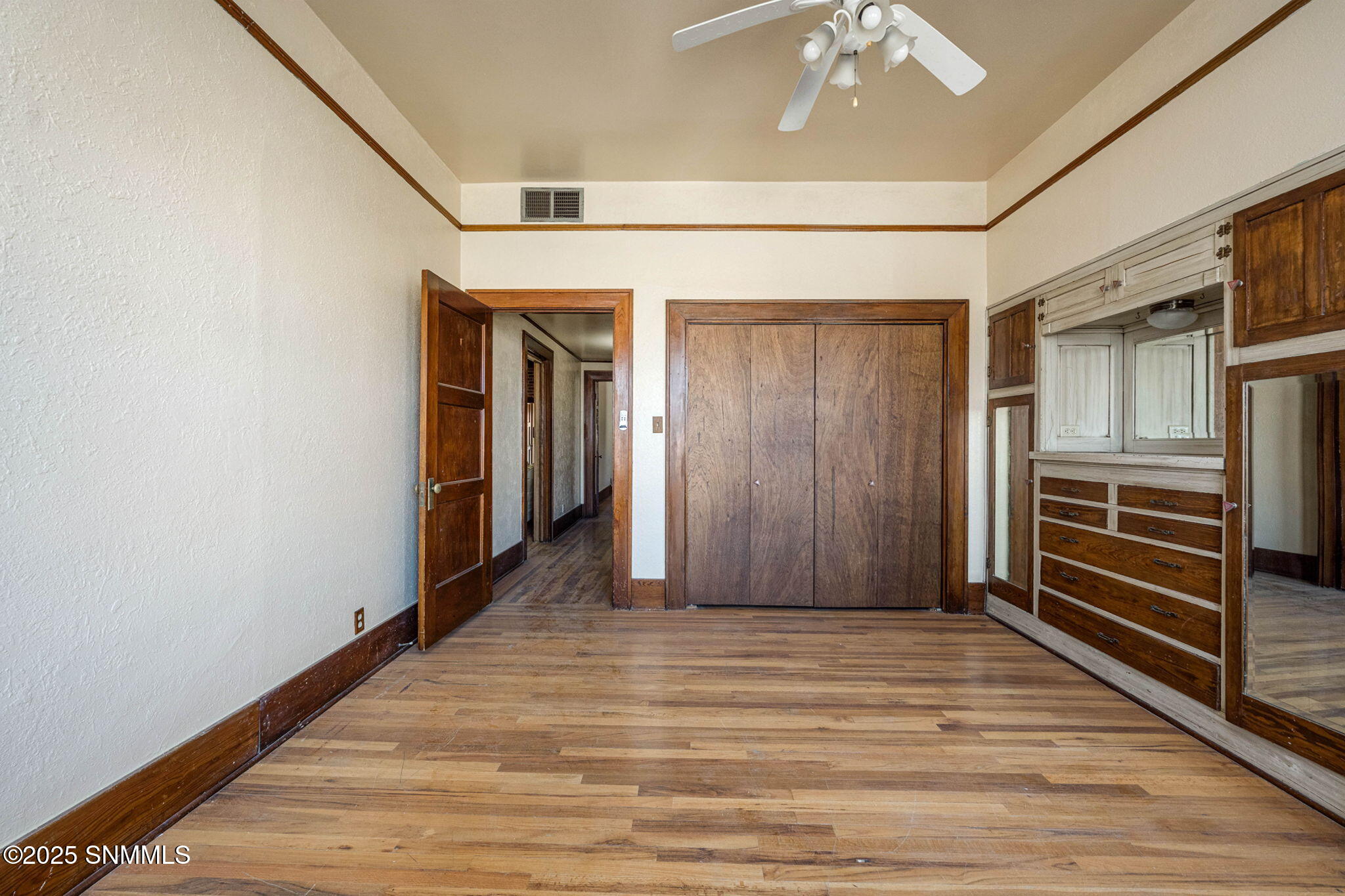 214 S Tin Street Property Photo 30