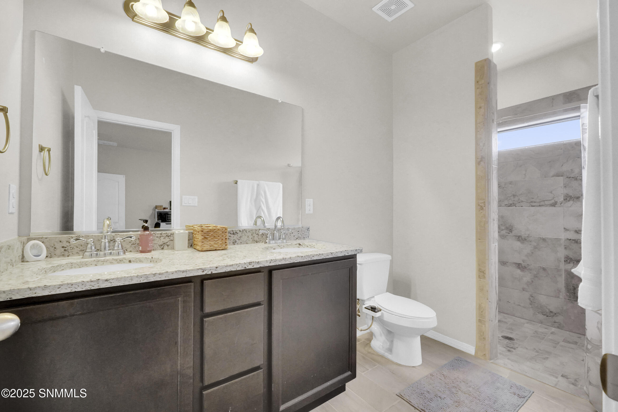 7021 Silver Spur Street Property Photo 12