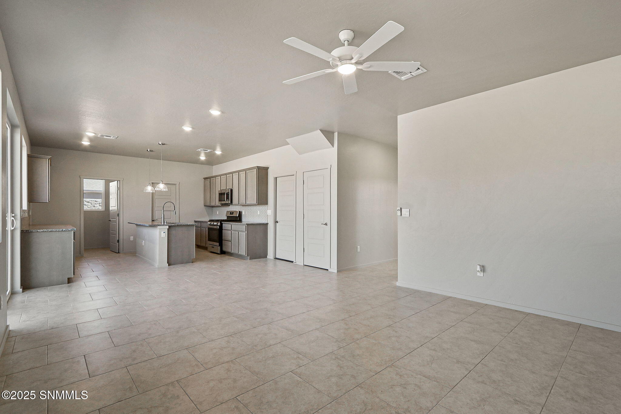 3565 Hibiscus Lane Property Photo 13
