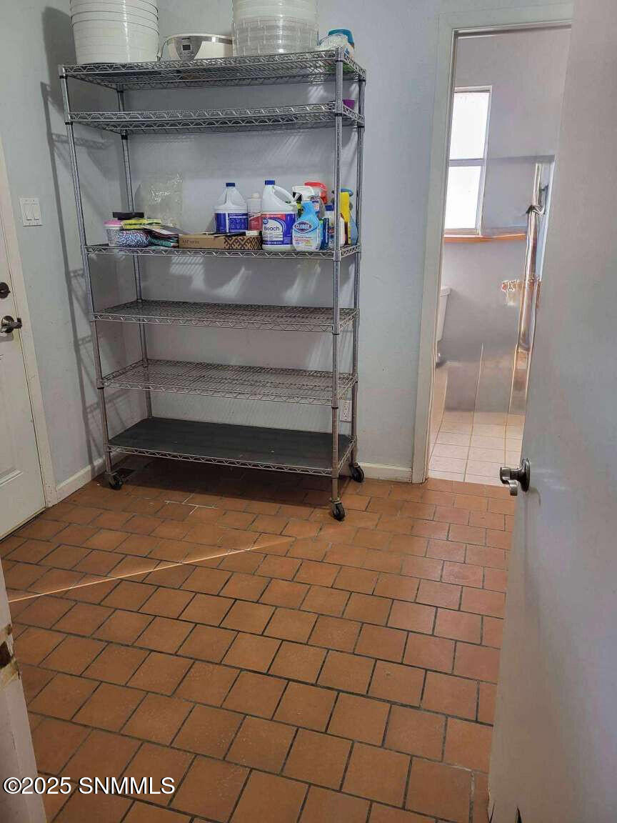 6801 S Main Street Property Photo 20