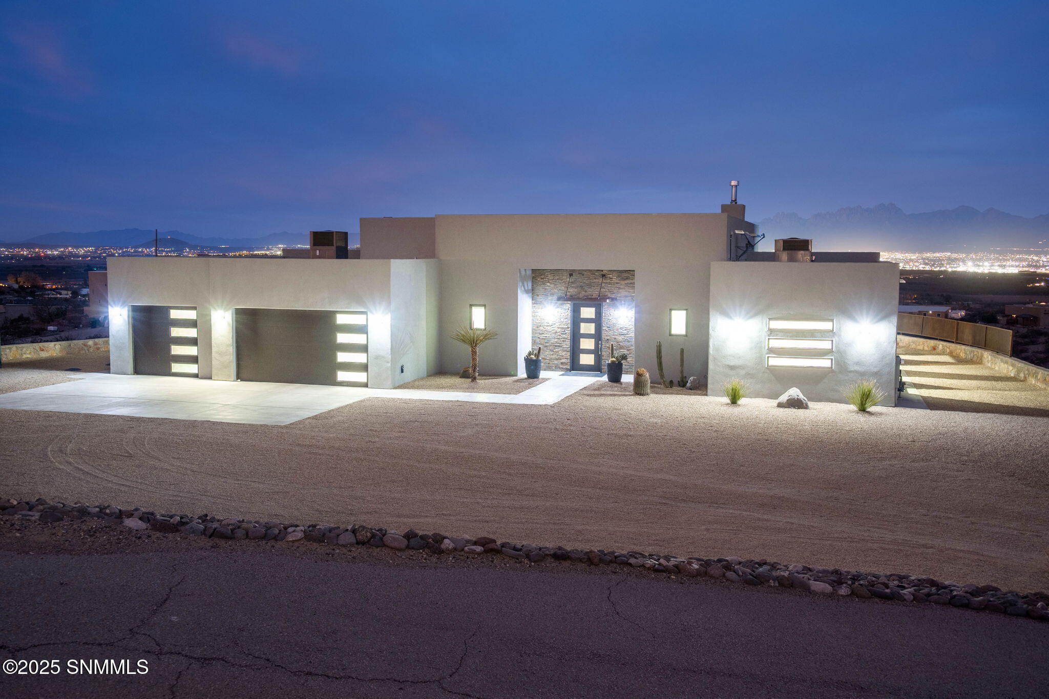 6006 Lark Spur Court Property Photo 3