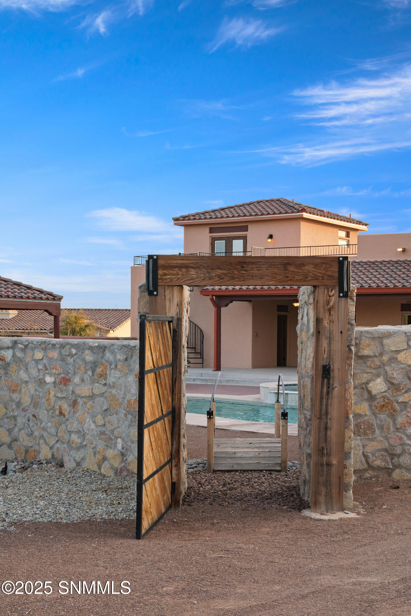 5668 Via Estrella Property Photo 3