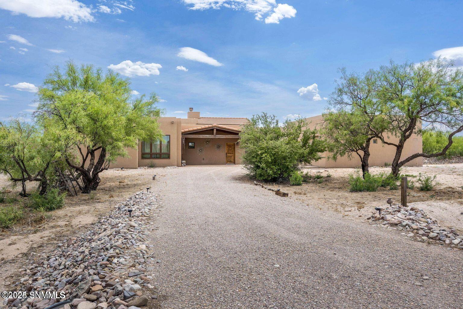 701 Hawthorne Drive Property Photo