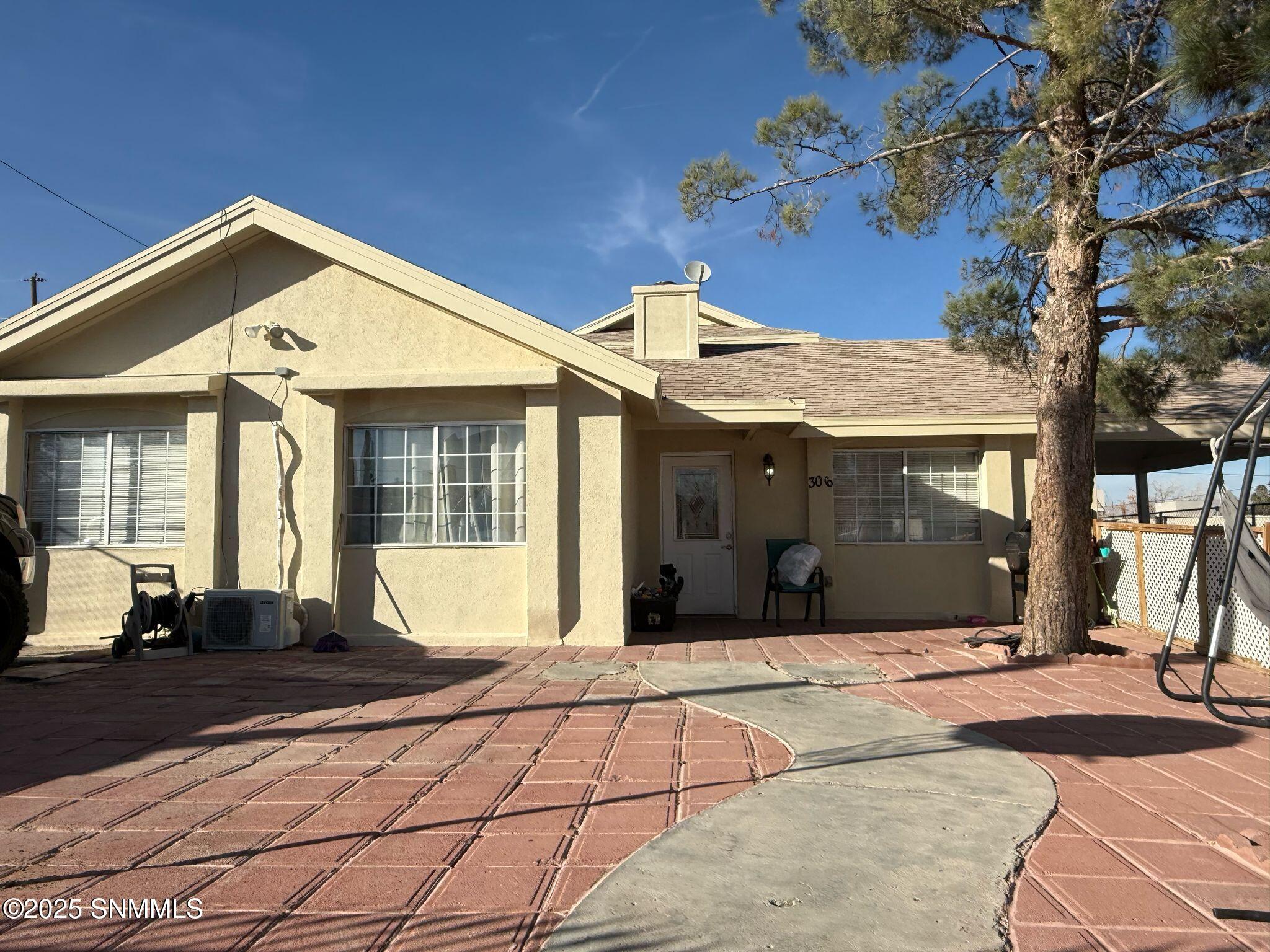 306 Fourth Street Property Photo