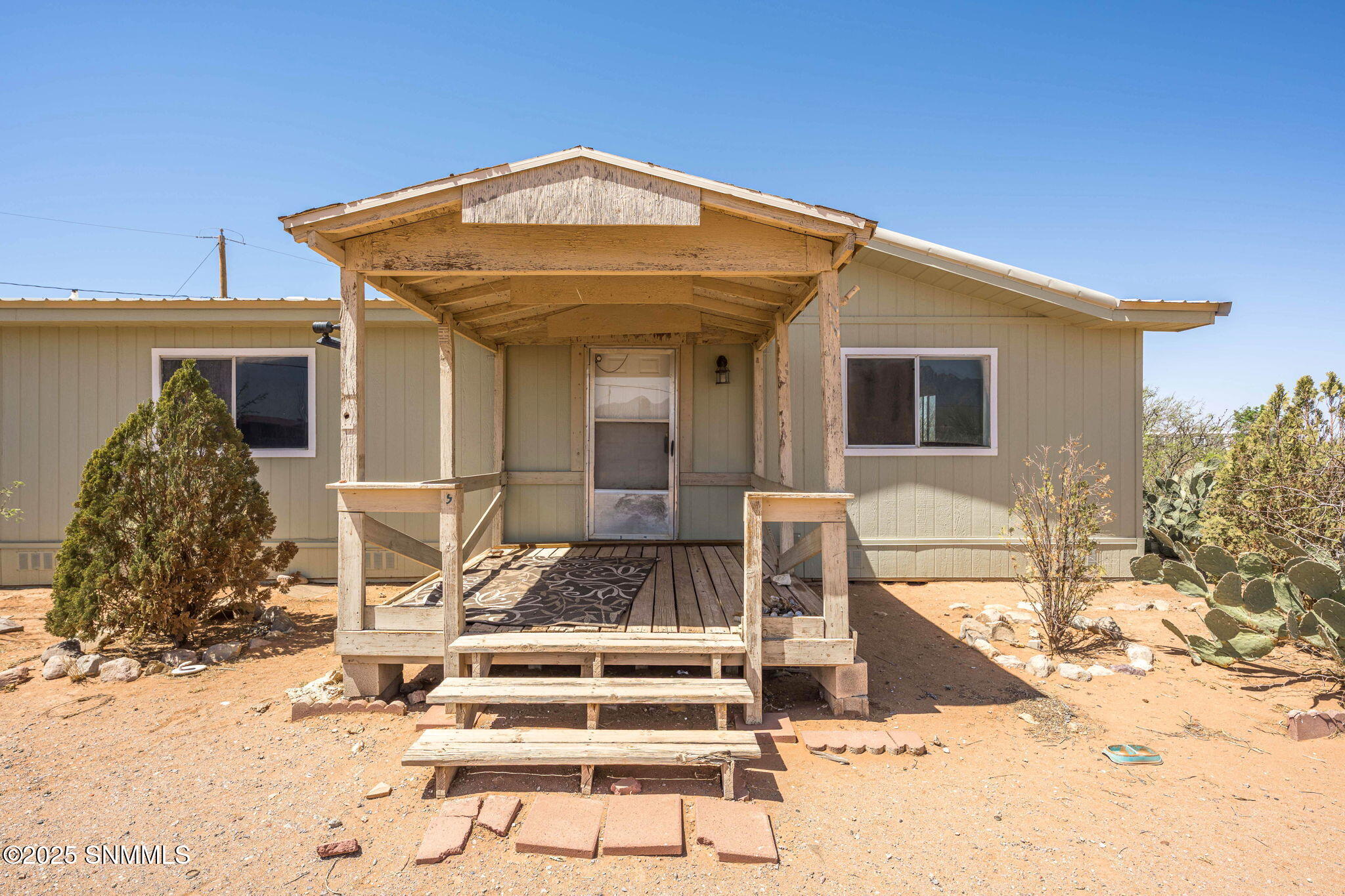 8055 Stanley Road Property Photo 4
