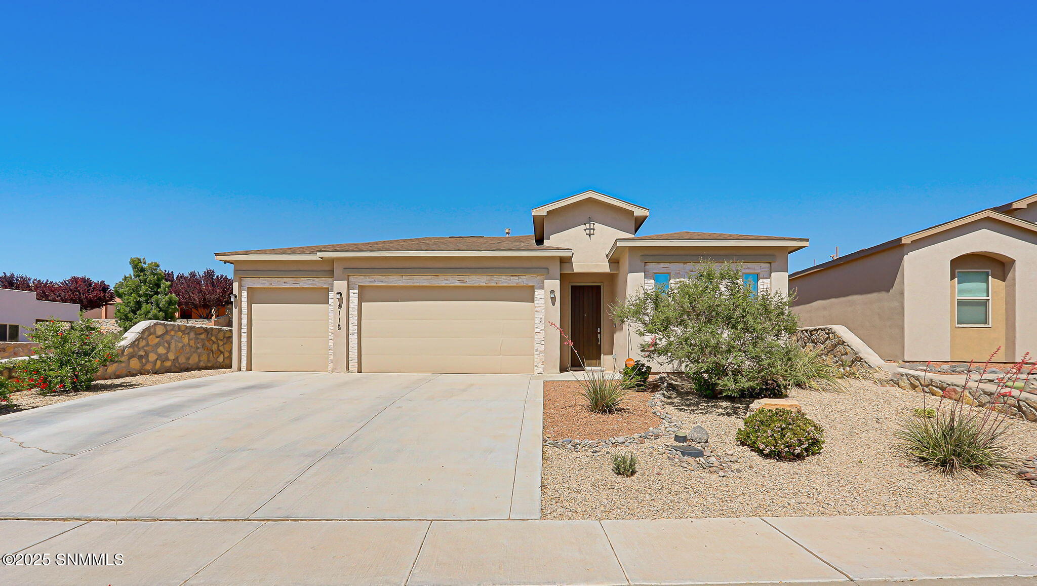 4115 Bravia Dove Loop Property Photo 1