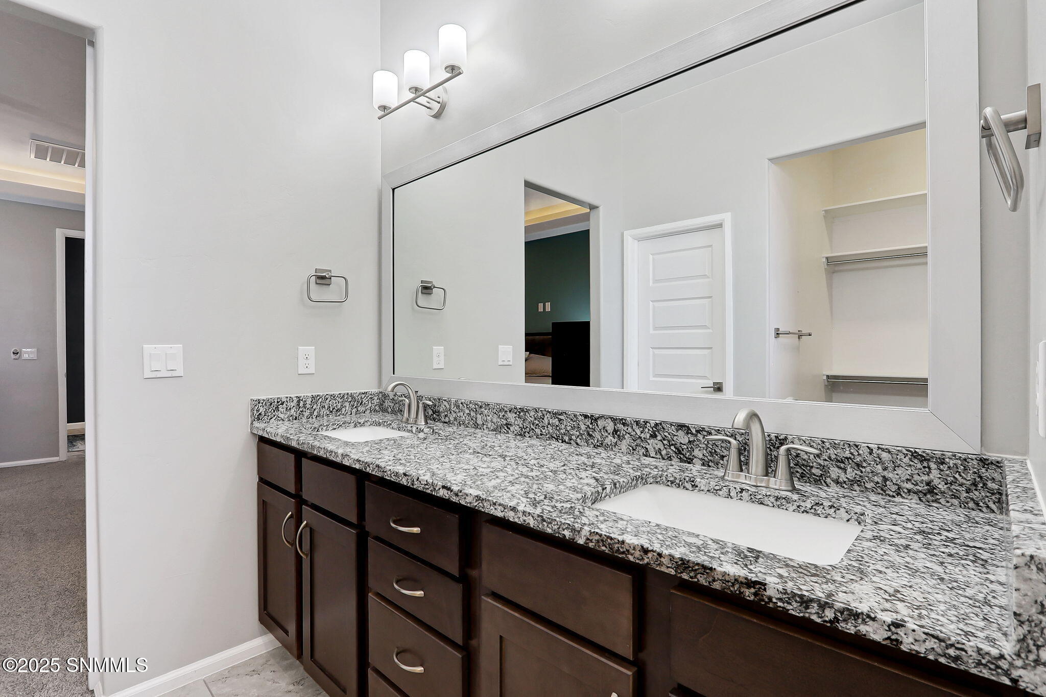 4115 Bravia Dove Loop Property Photo 24