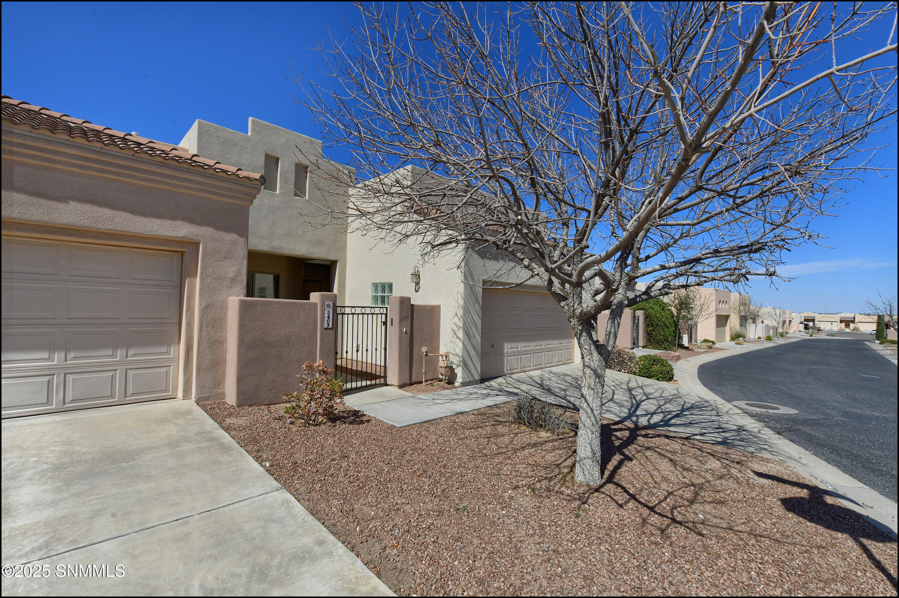 2403 Elena Way Property Photo