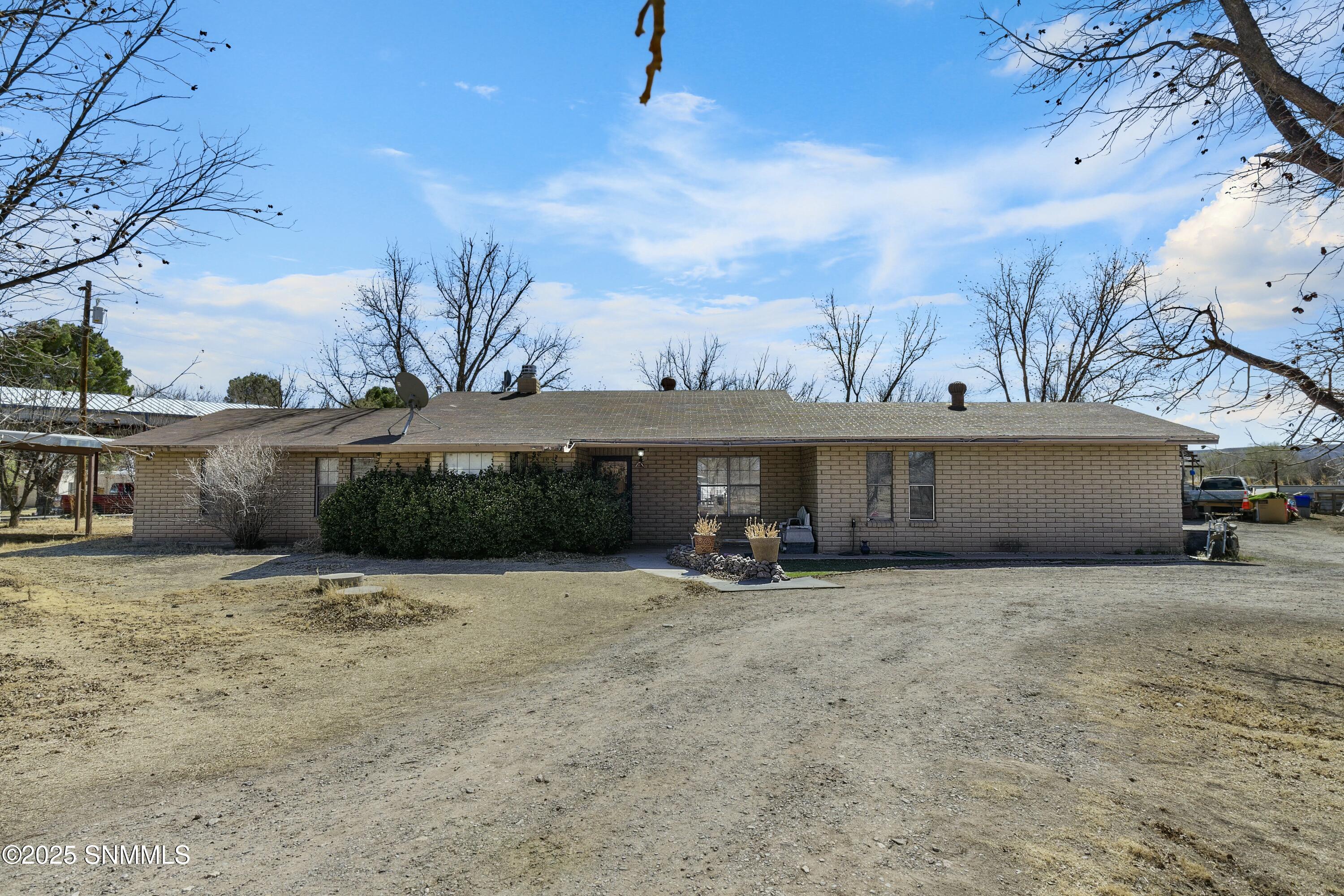 1500 Railroad Road Property Photo 1