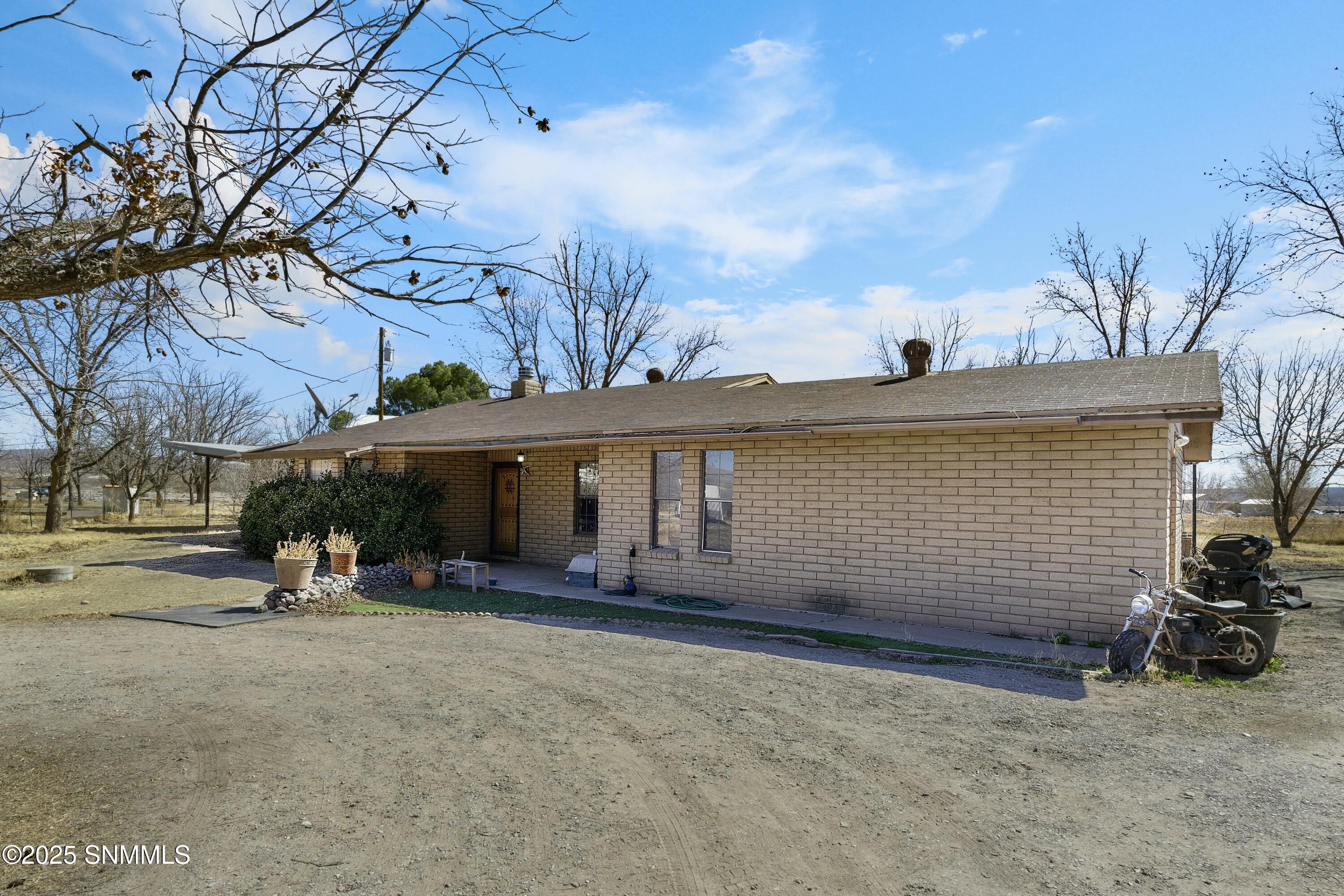 1500 Railroad Road Property Photo 2