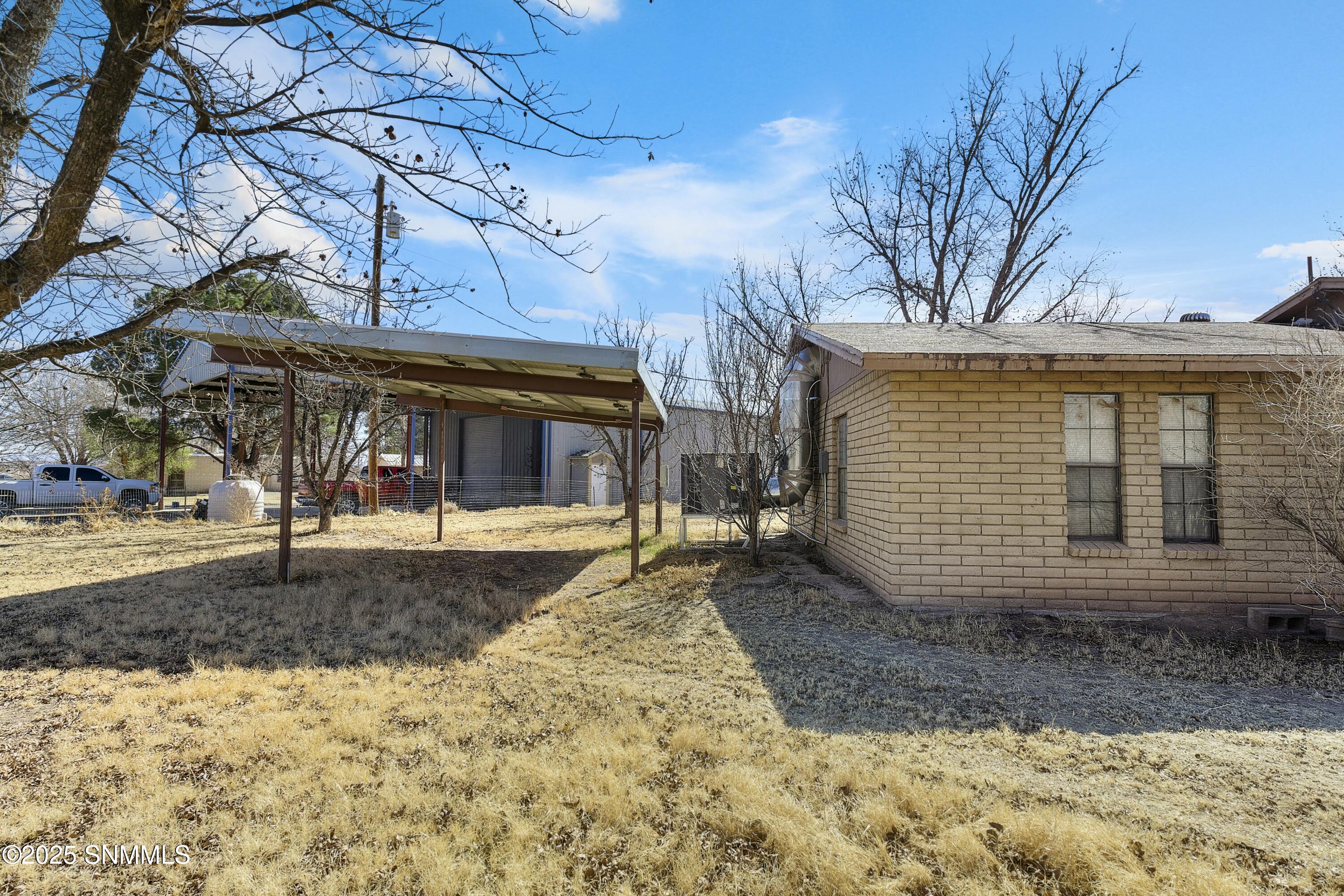 1500 Railroad Road Property Photo 4