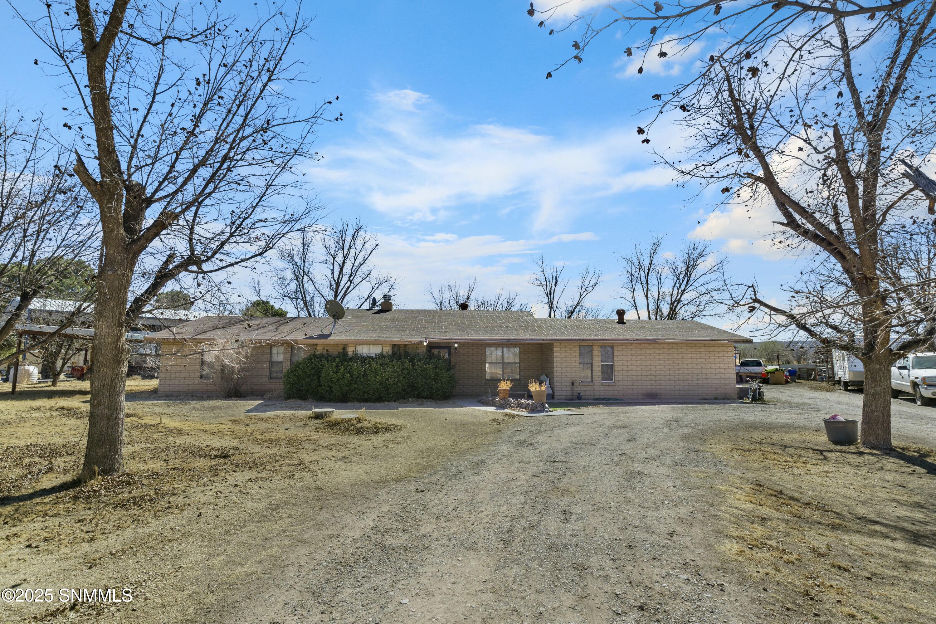 1500 Railroad Road Property Photo 5