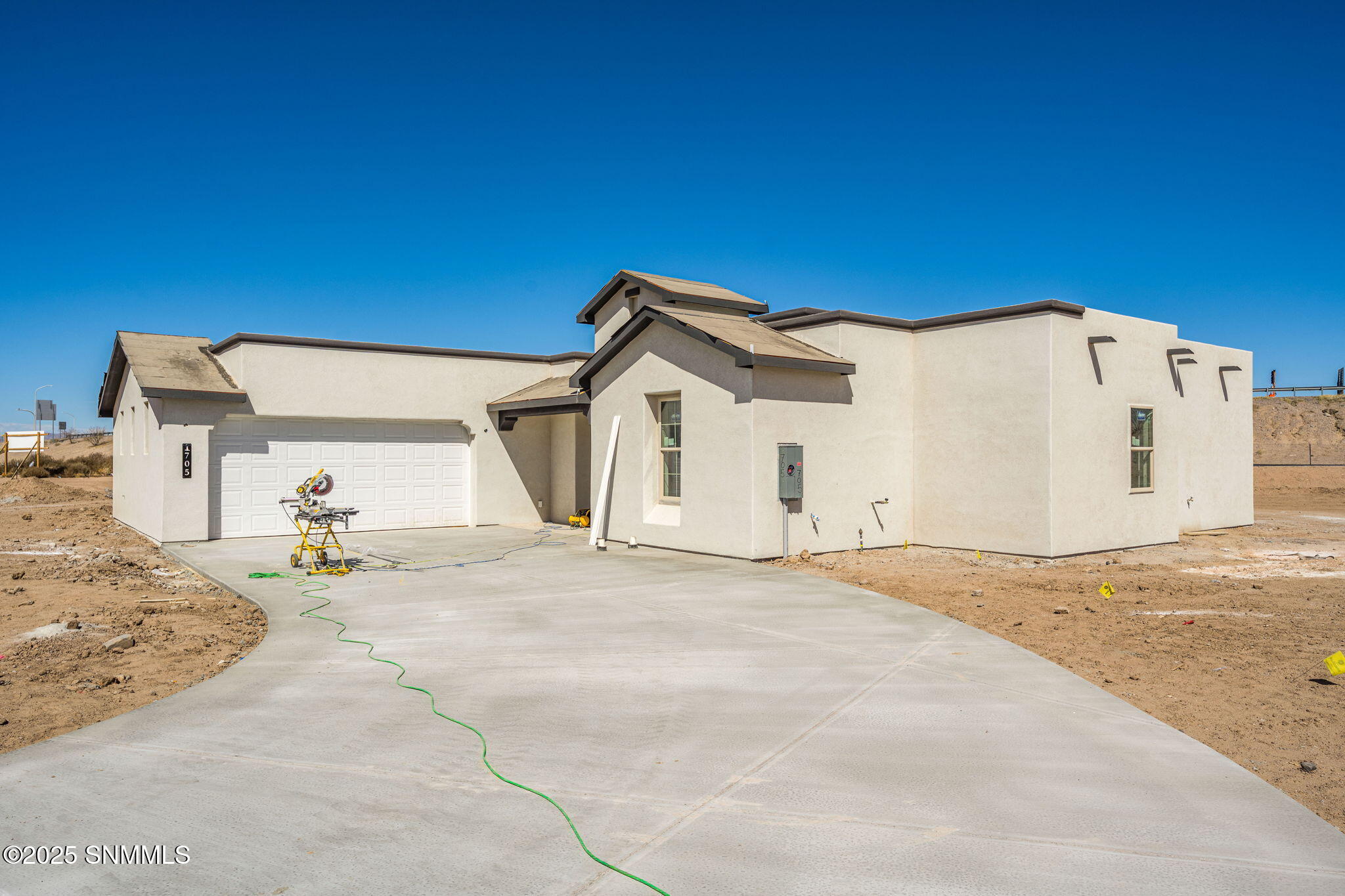 705 Basha Arc Property Photo