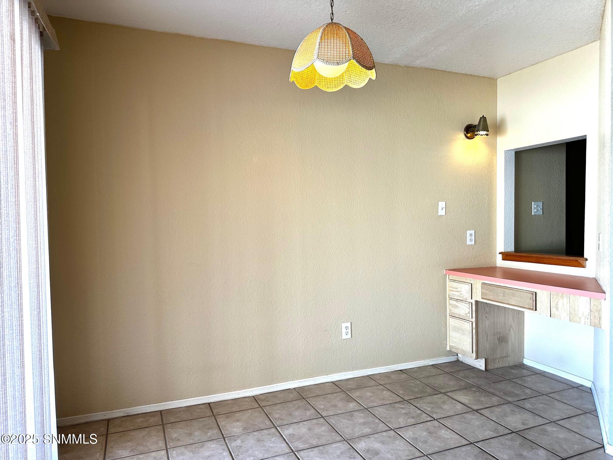 4907 Emerald Street Property Photo 15