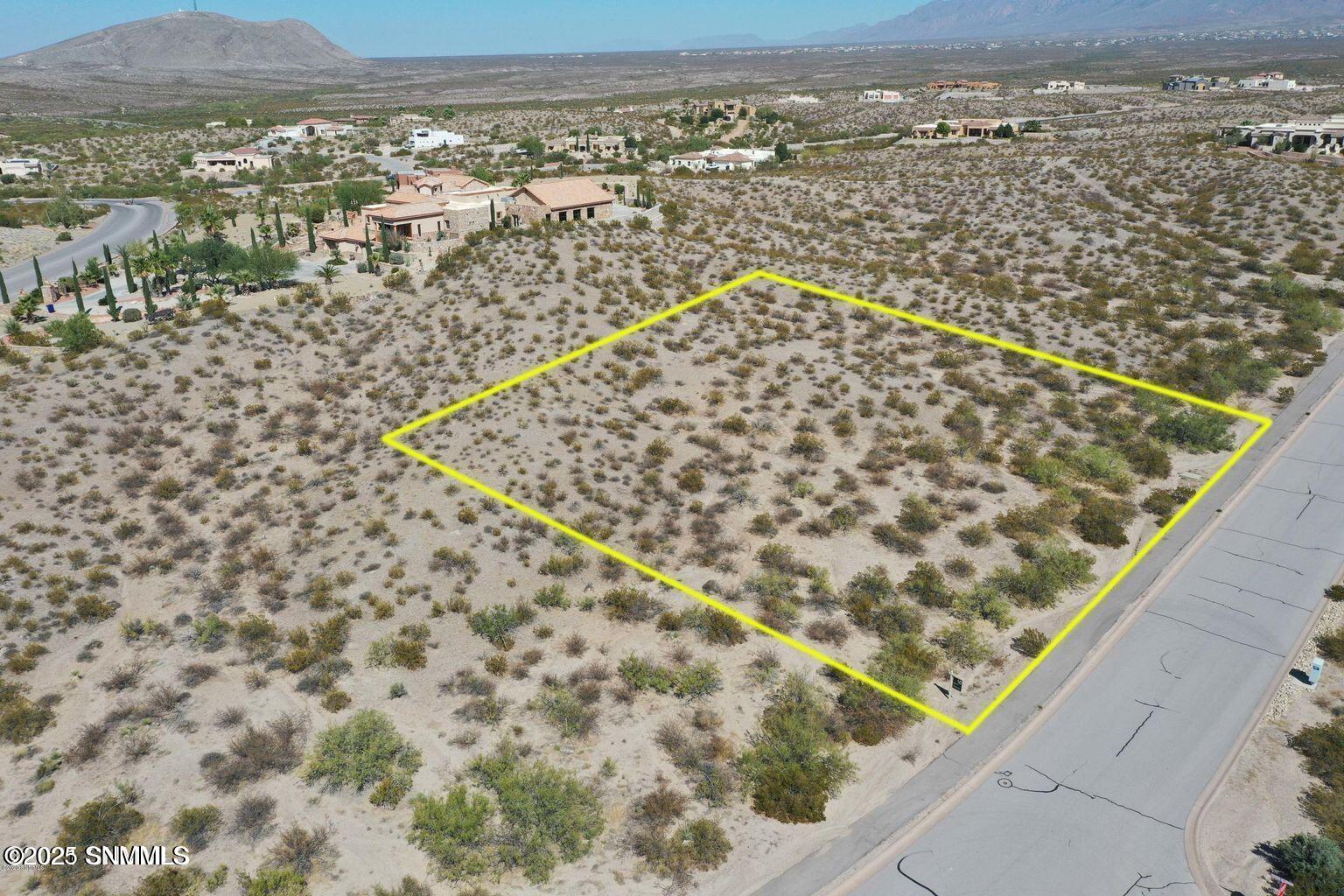 6025 Avenida Sonrisa Property Photo 2