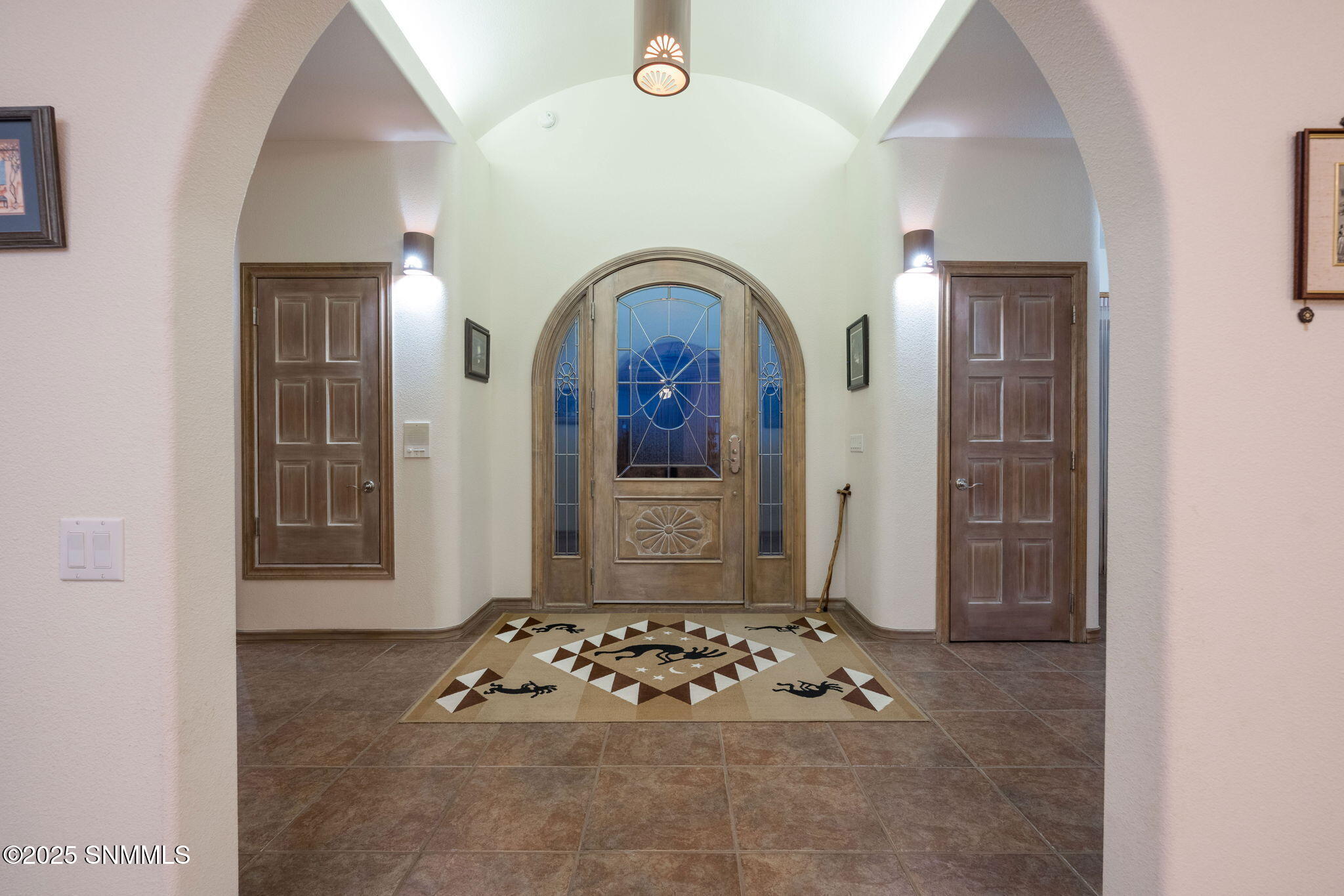 5118 Silver King Road Property Photo 5