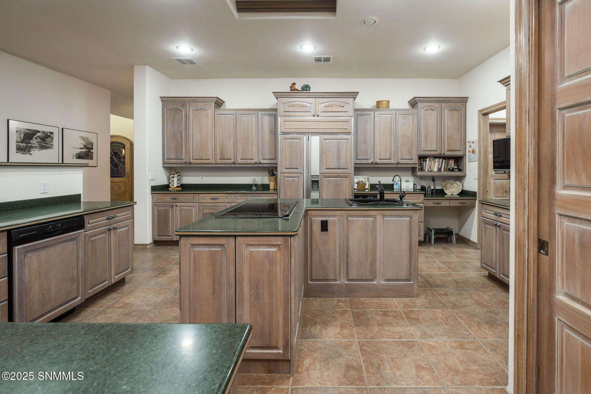 5118 Silver King Road Property Photo 15