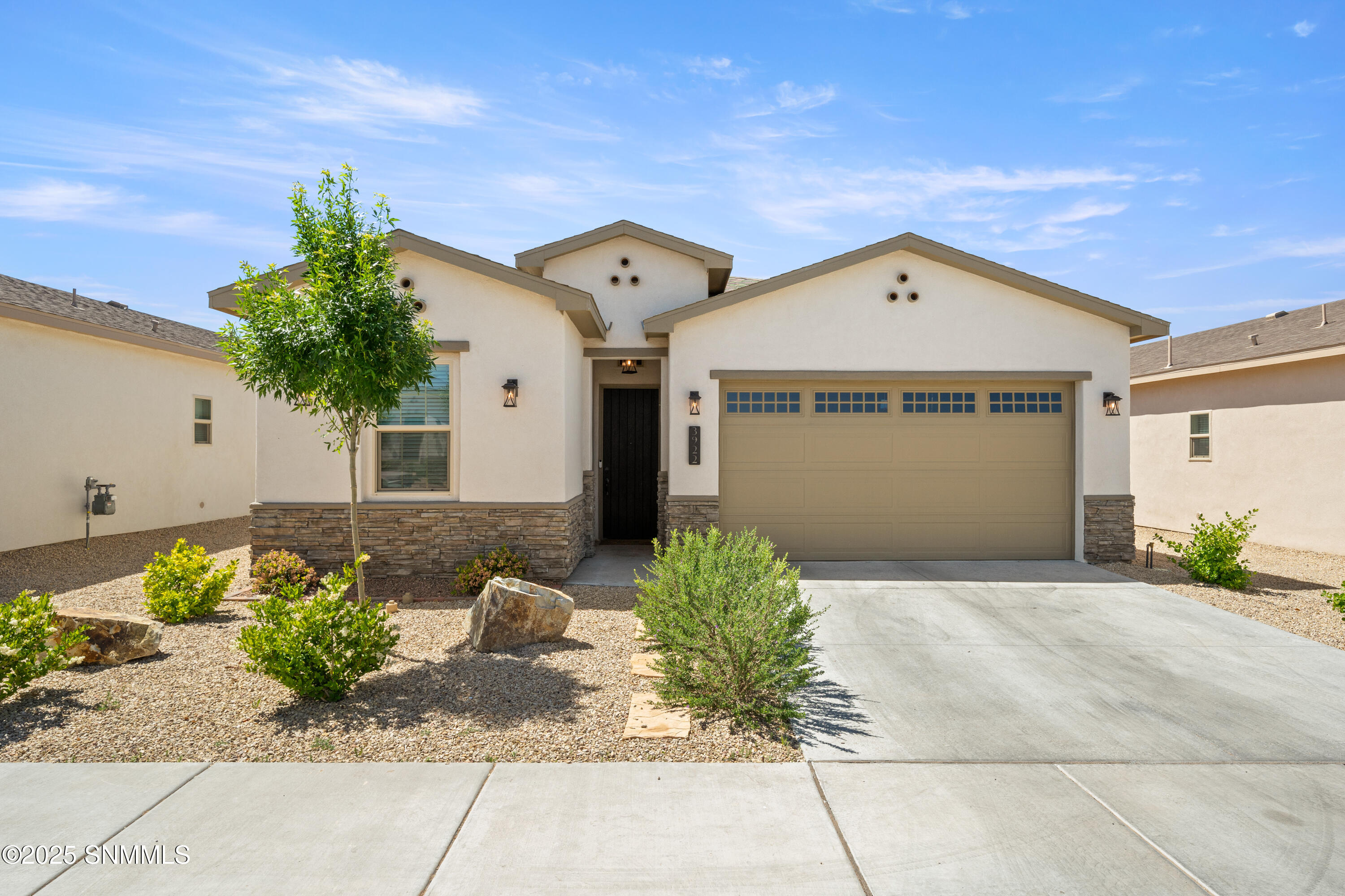 3922 Santa Alexandra Road Property Photo